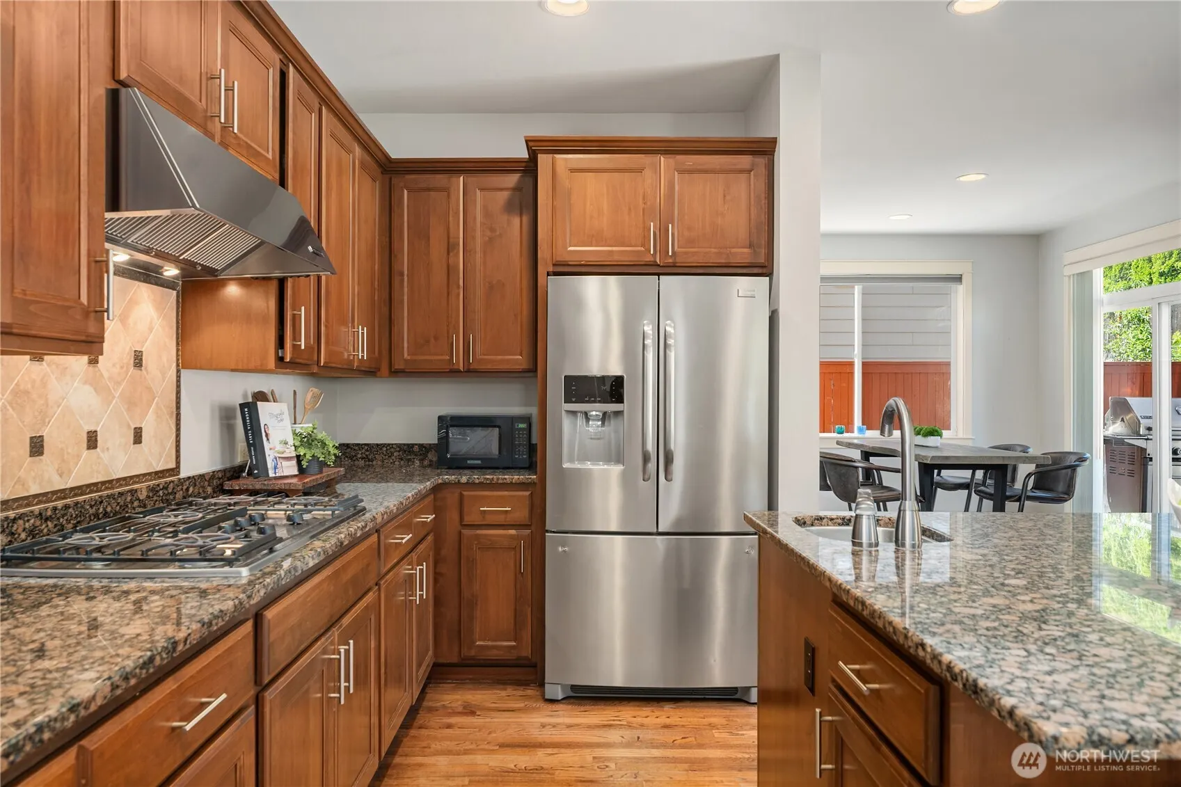 24816 SE 17th Place , Sammamish, WA 98075