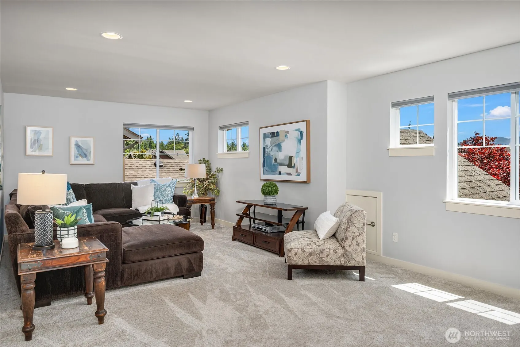 24816 SE 17th Place , Sammamish, WA 98075