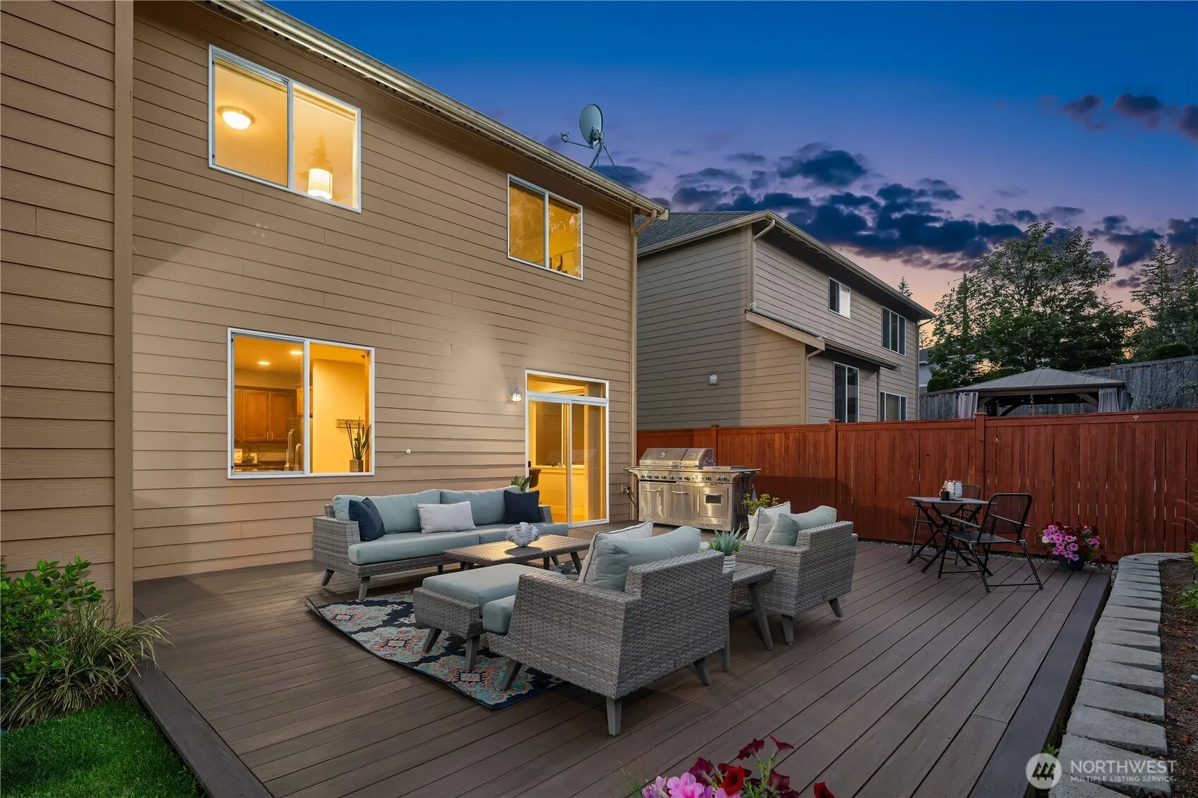 24816 SE 17th Place , Sammamish, WA 98075