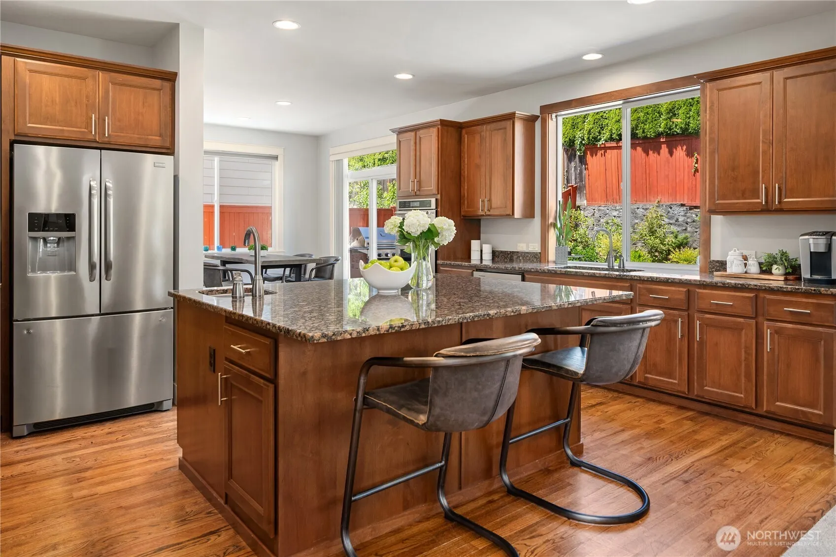 24816 SE 17th Place , Sammamish, WA 98075
