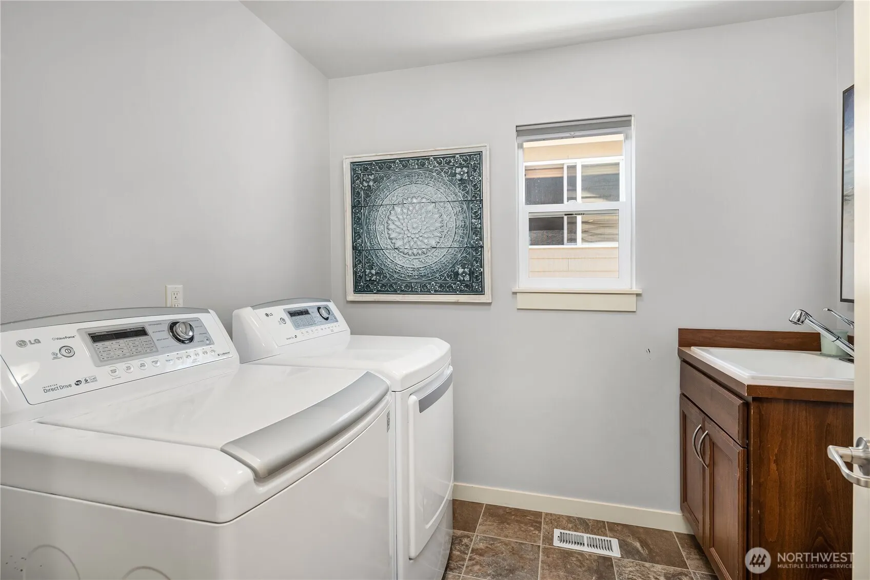 24816 SE 17th Place , Sammamish, WA 98075