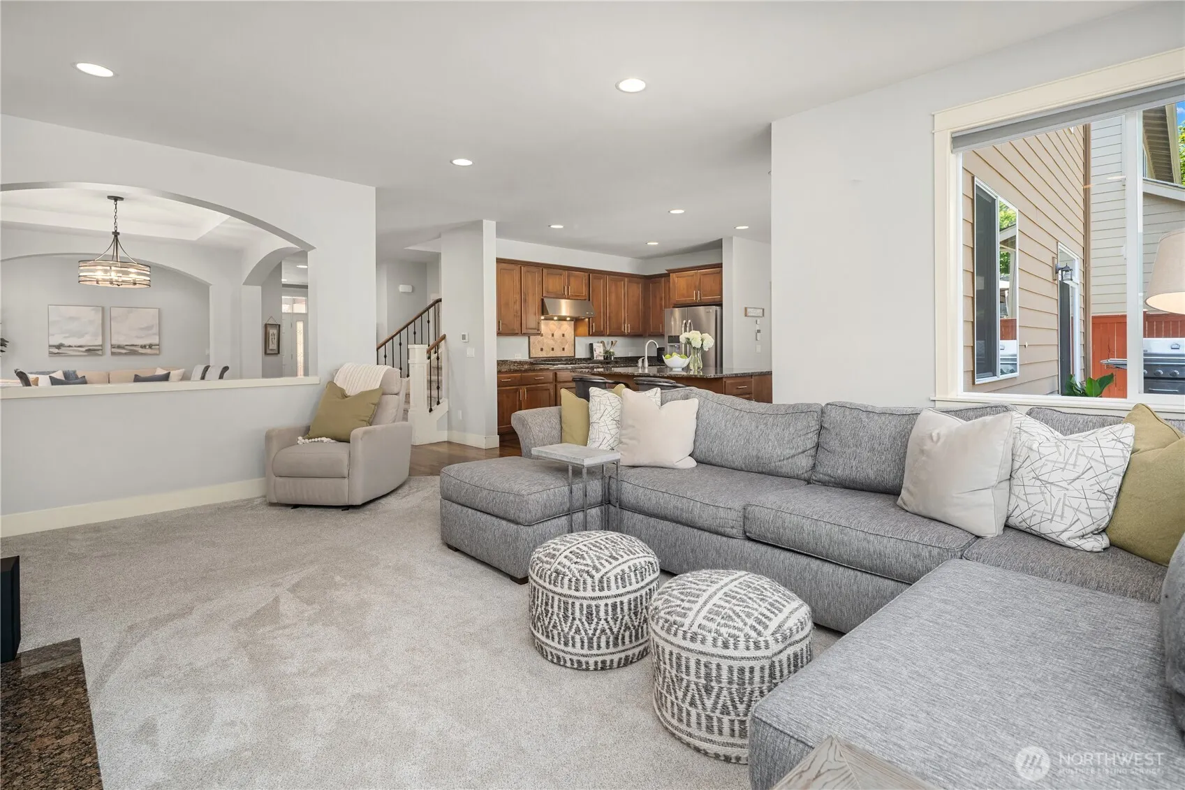 24816 SE 17th Place , Sammamish, WA 98075