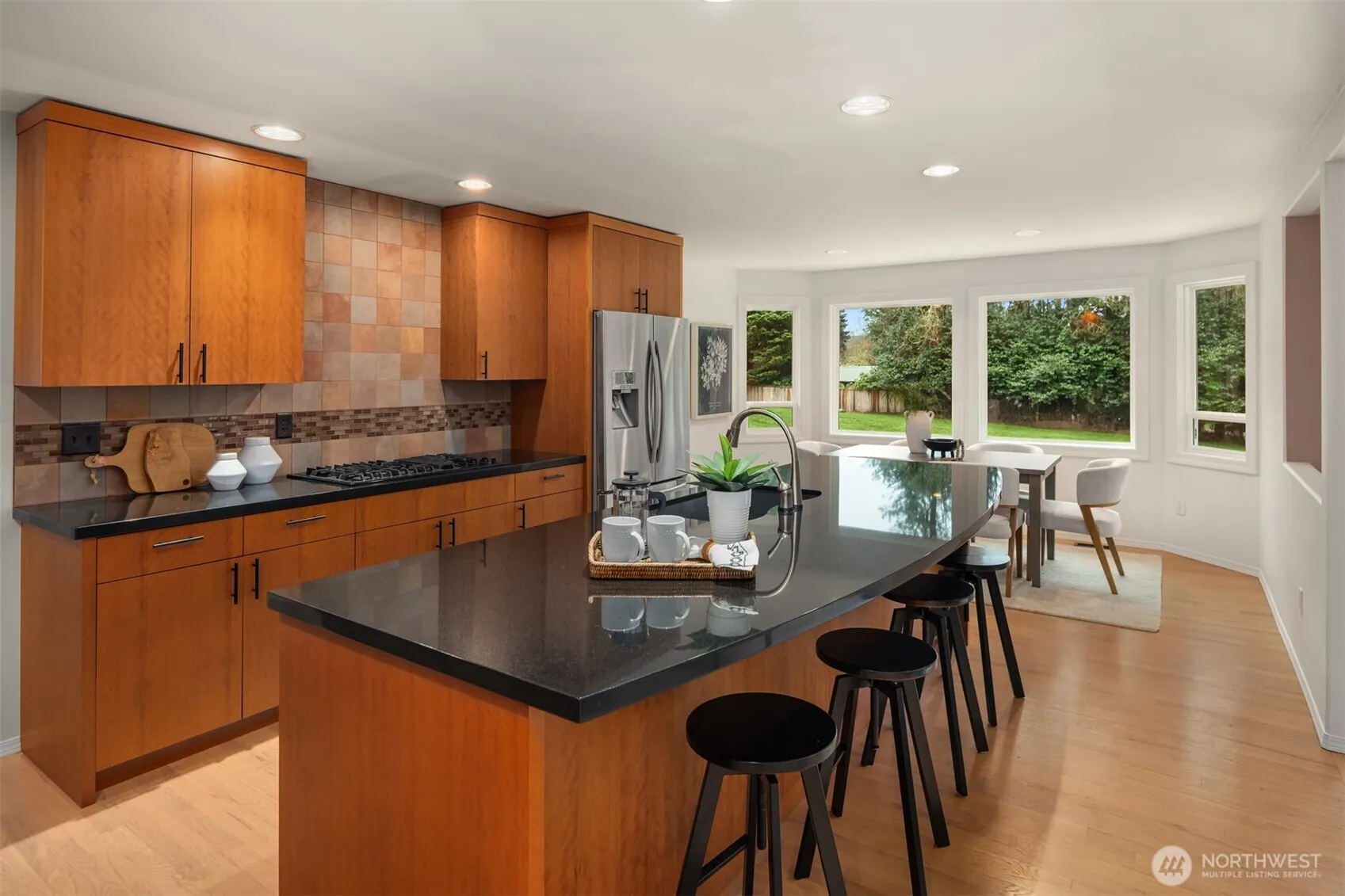 16005 NE 160th Street , Woodinville, WA 98072-2551