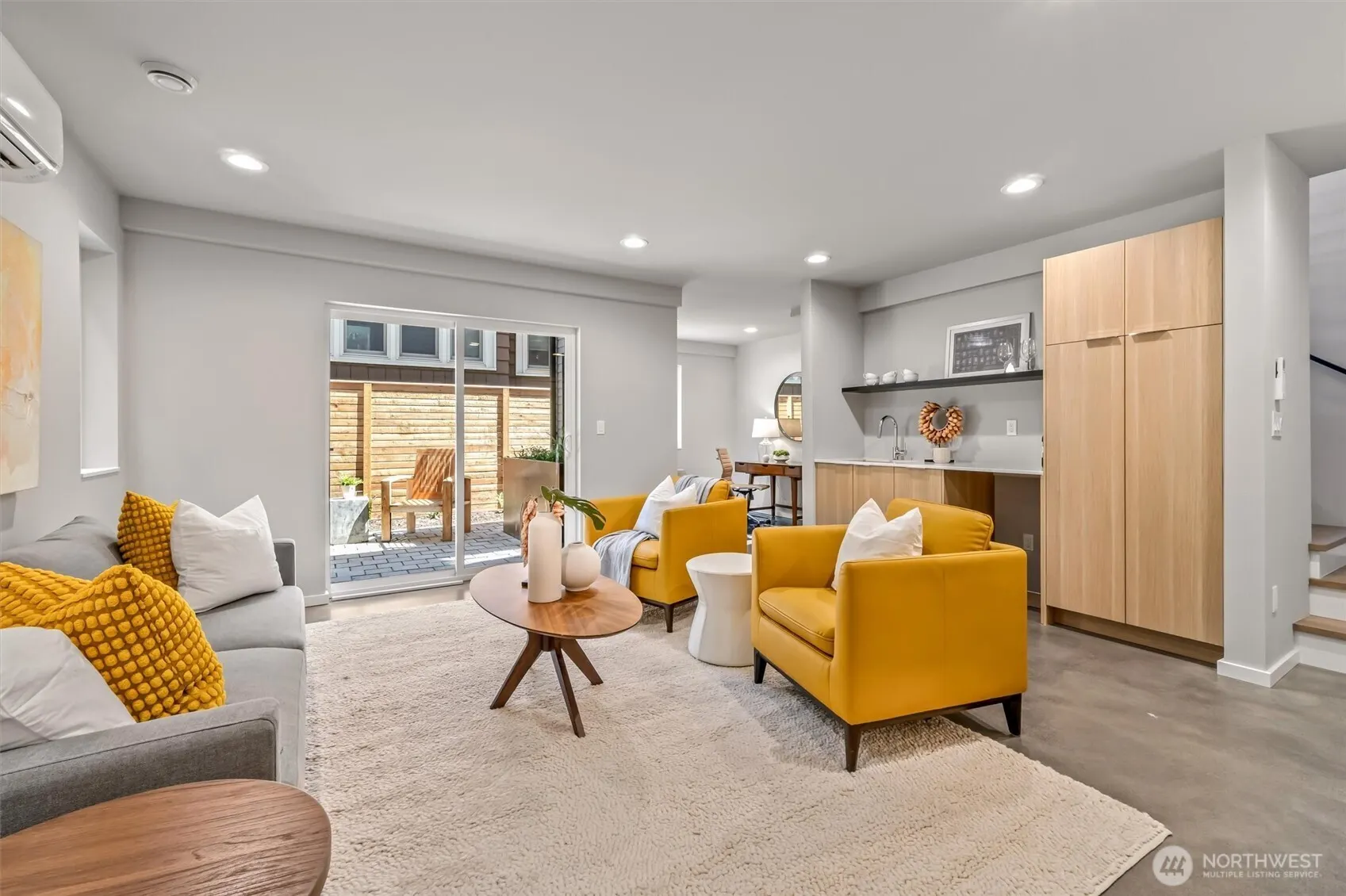 4460 Midvale Avenue N, Seattle, WA 98103
