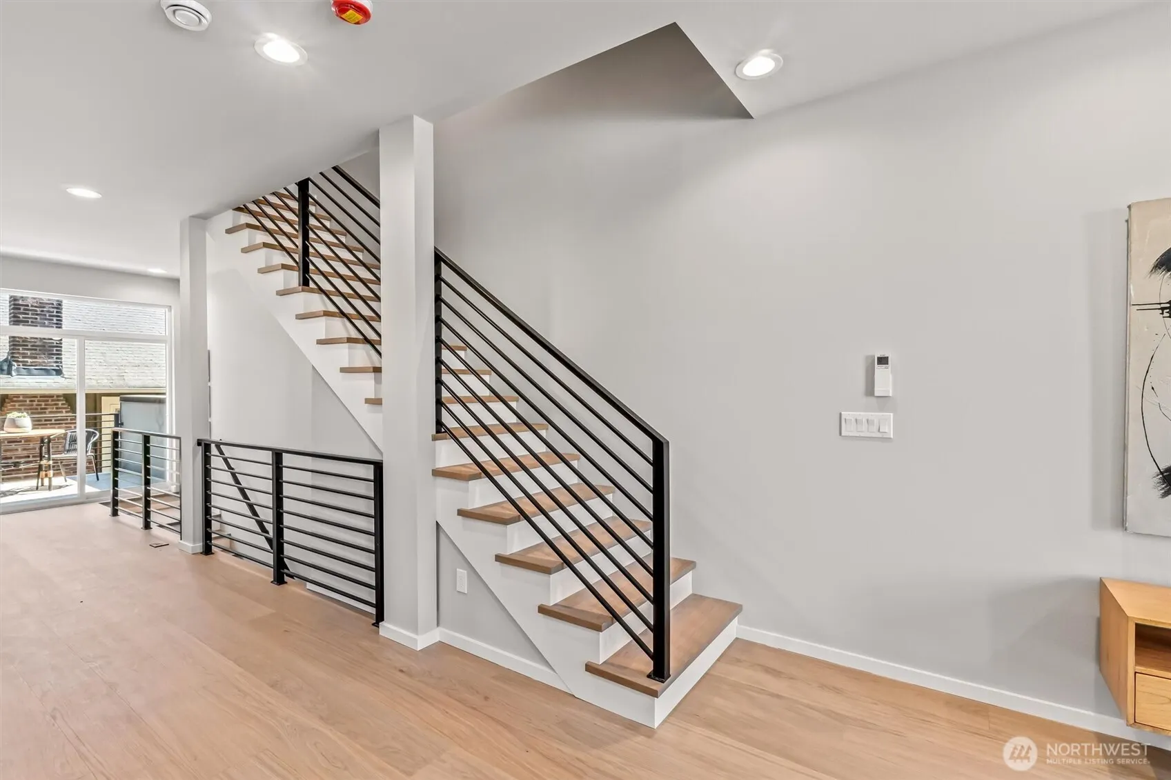 4460 Midvale Avenue N, Seattle, WA 98103