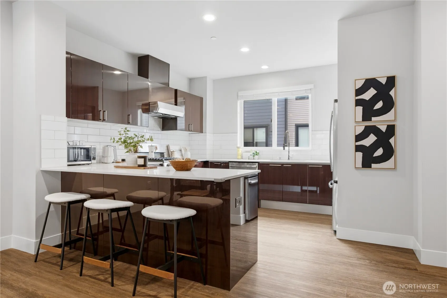 522 Glacier Walk SE, Sammamish, WA 98074