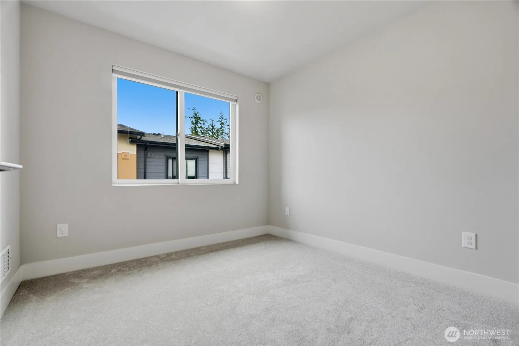 522 Glacier Walk SE, Sammamish, WA 98074