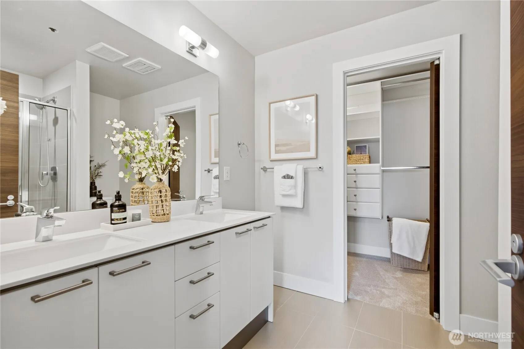 522 Glacier Walk SE, Sammamish, WA 98074