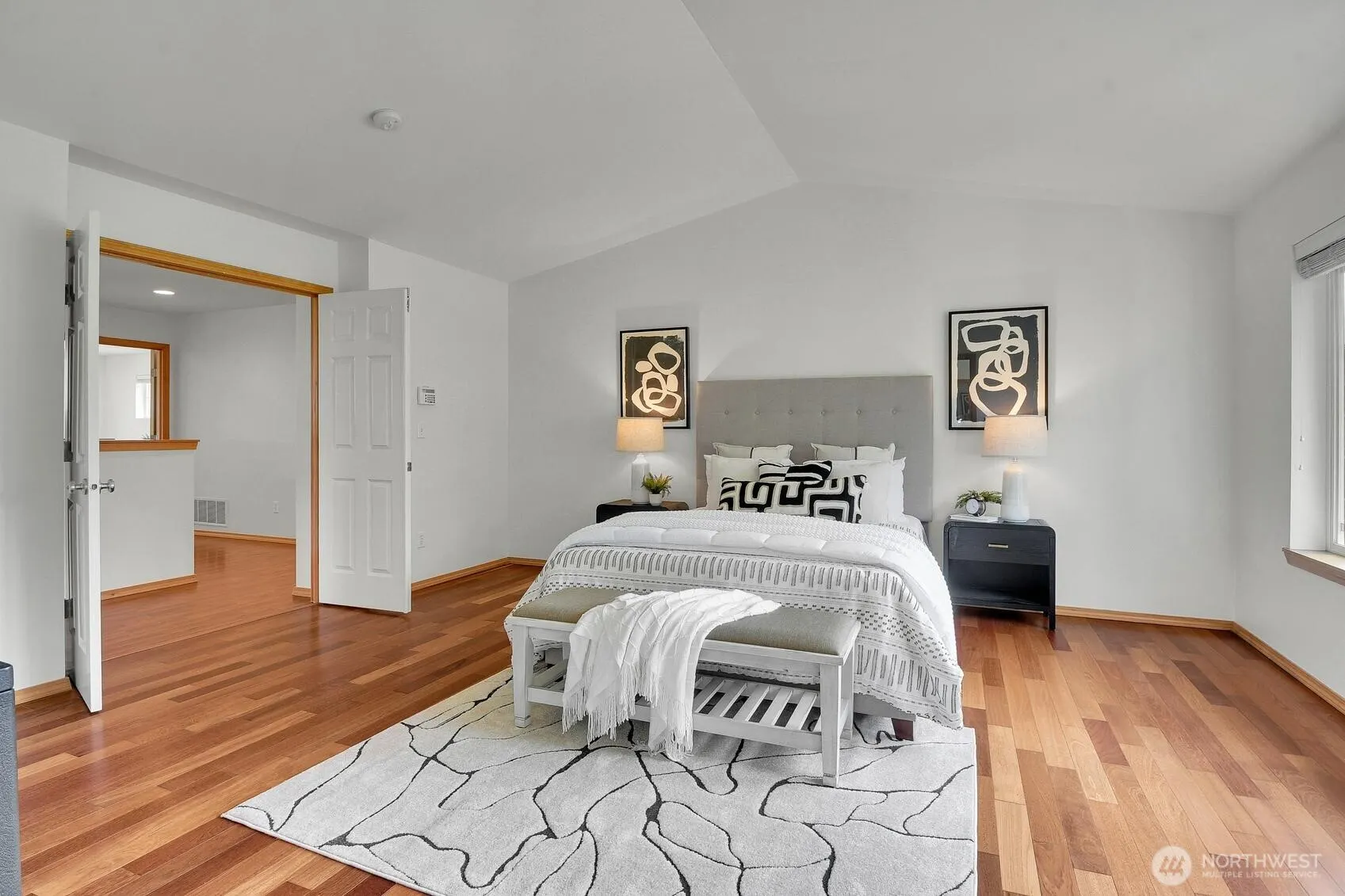 12940 NE 200th Place , Woodinville, WA 98072