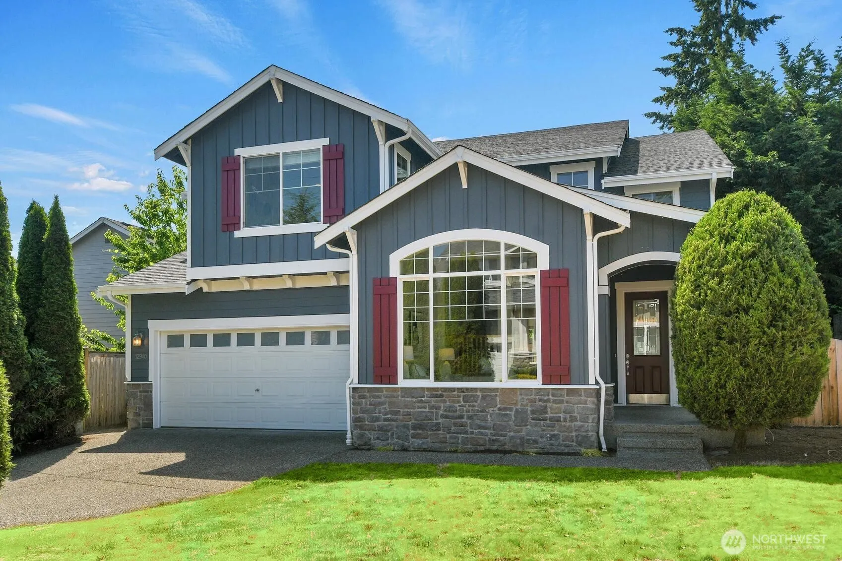 12940 NE 200th Place , Woodinville, WA 98072