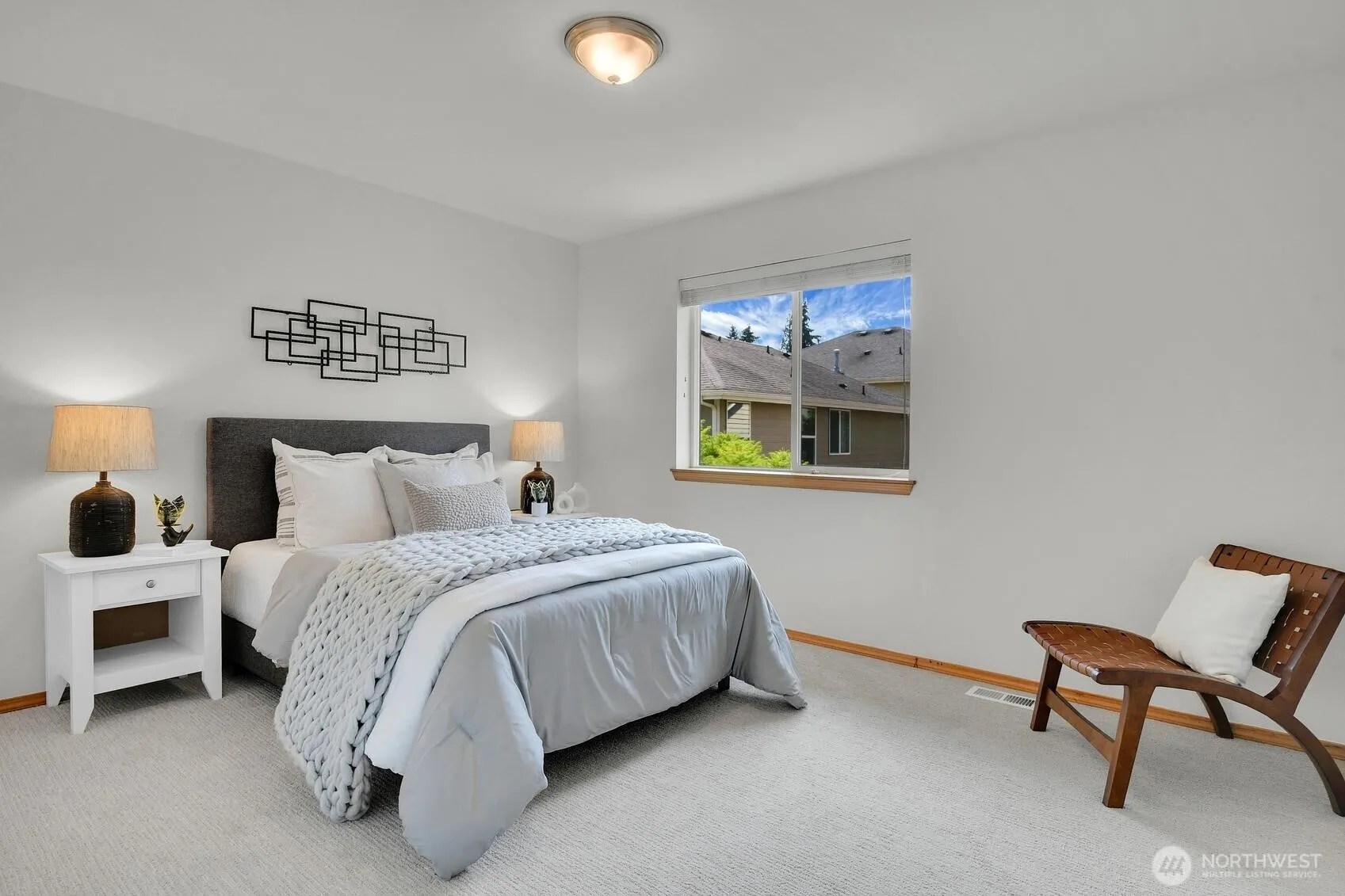 12940 NE 200th Place , Woodinville, WA 98072