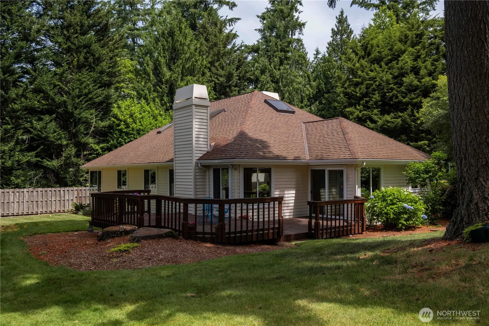 419 212th Avenue NE, Sammamish, WA 98074