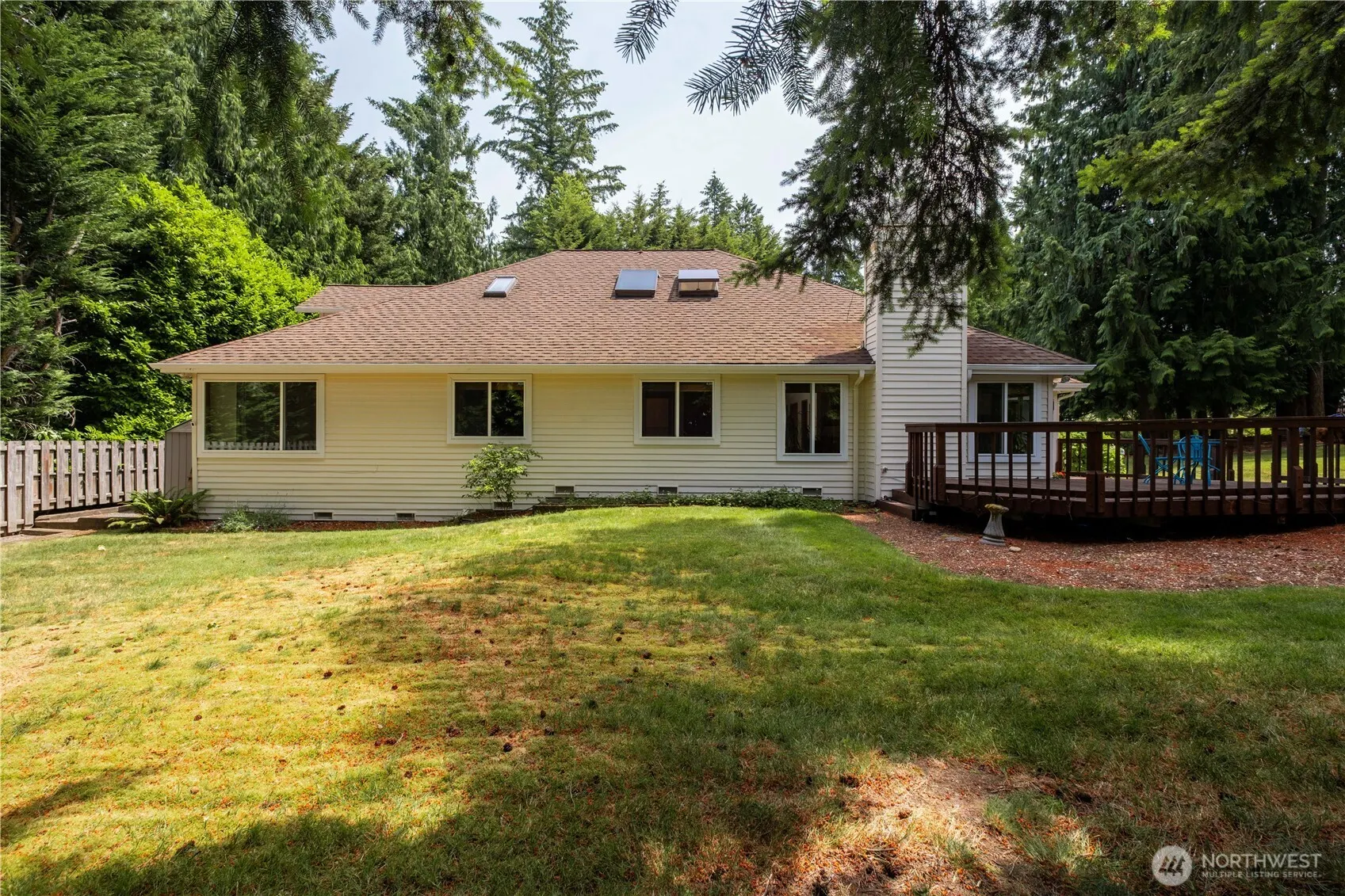 419 212th Avenue NE, Sammamish, WA 98074