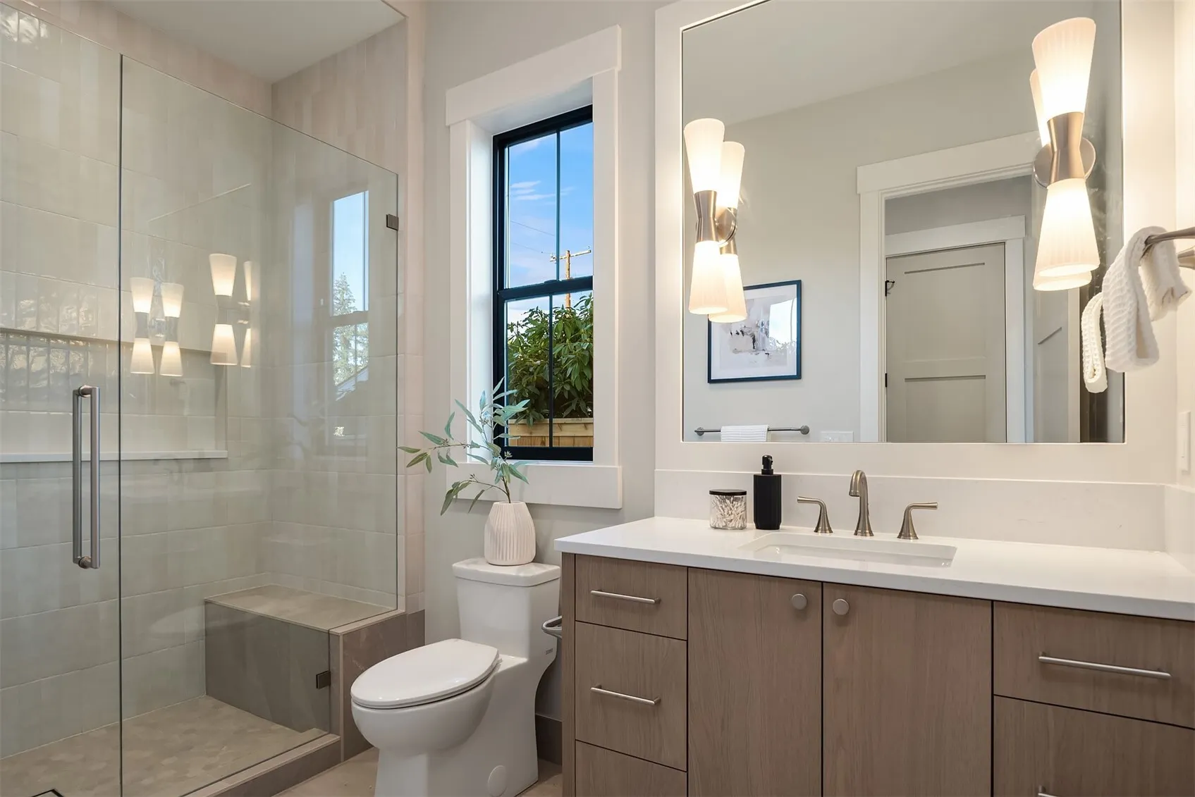 5420 117th Avenue SE, Bellevue, WA 98006