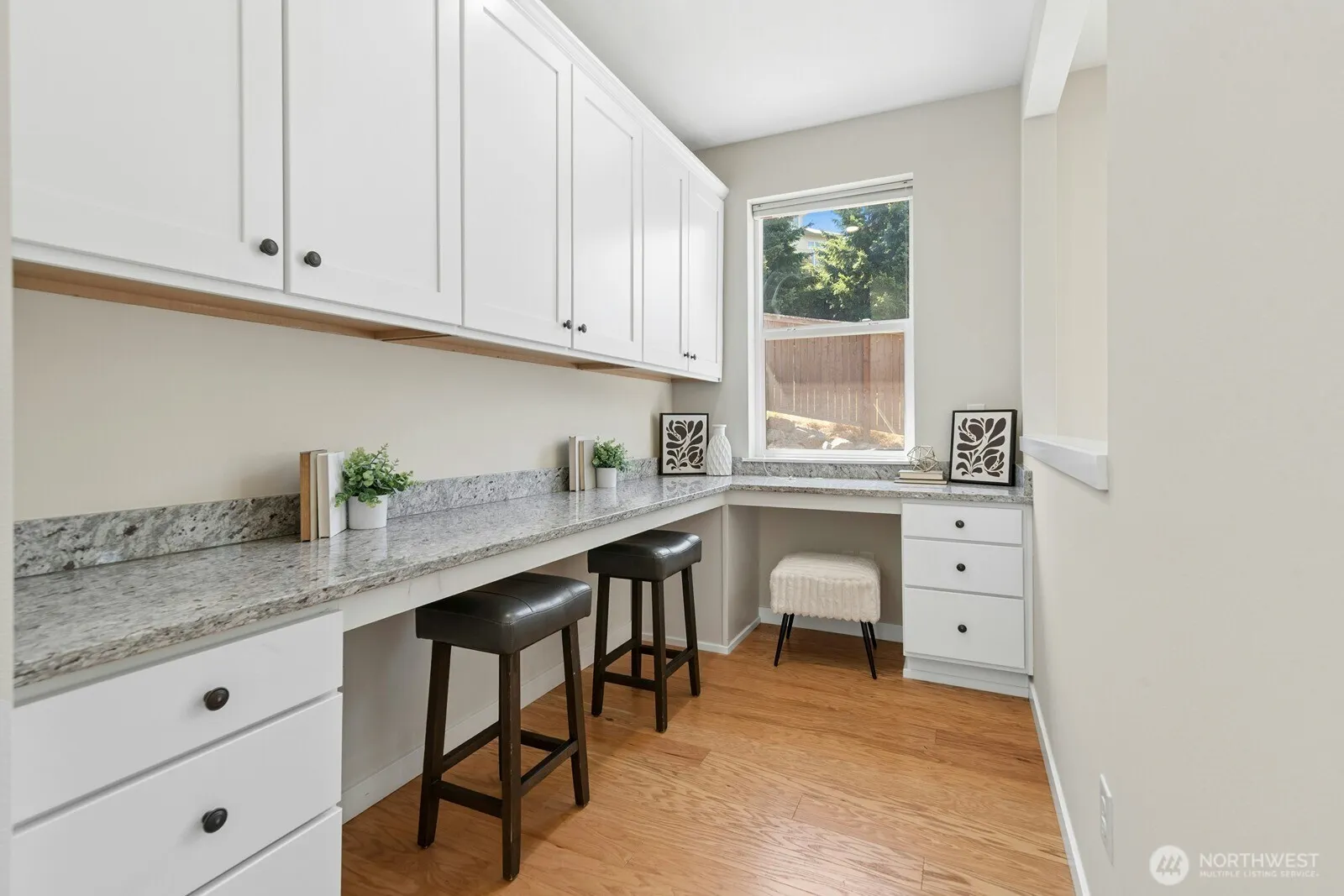 23225 SE 50th Street , Issaquah, WA 98029-6284