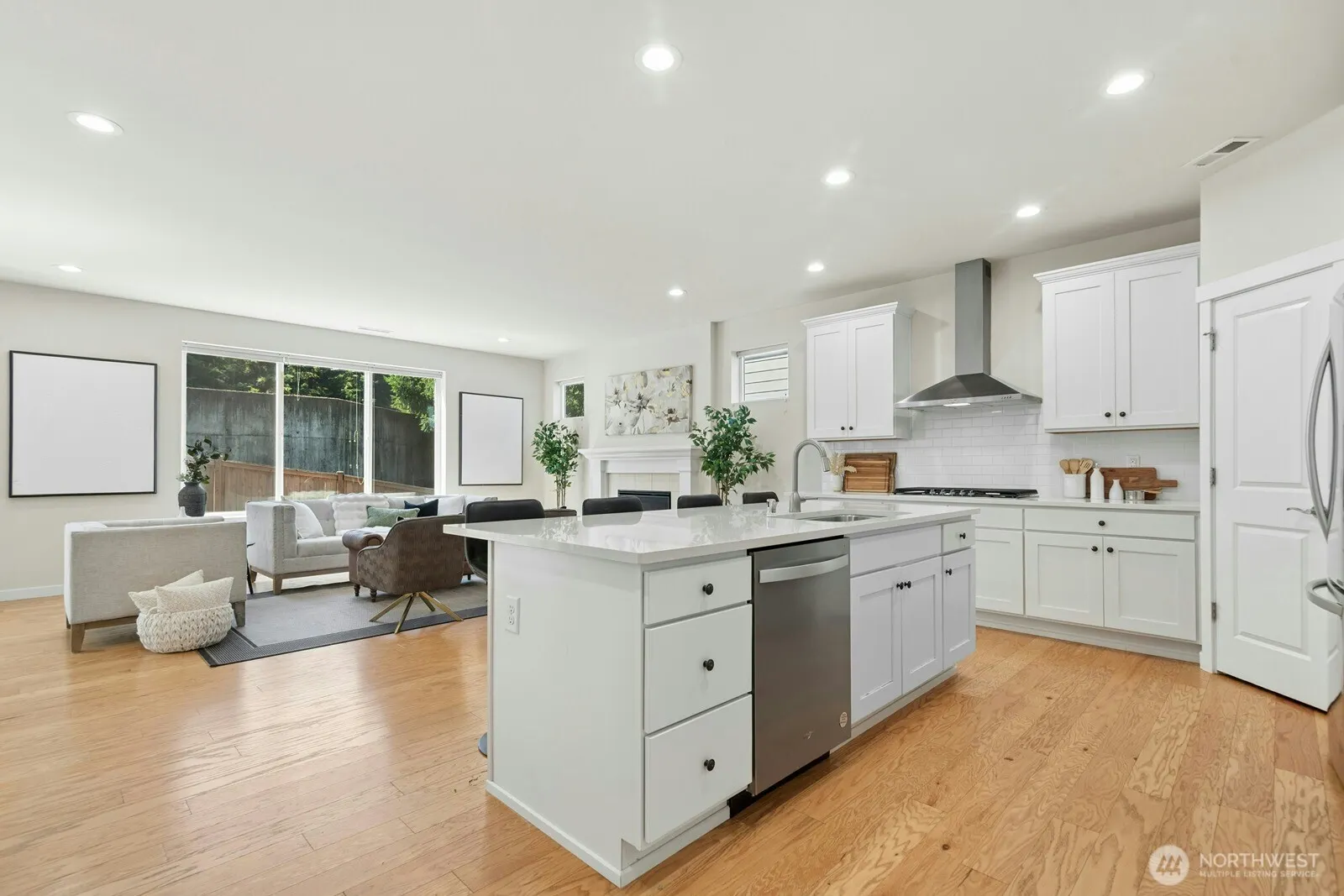 23225 SE 50th Street , Issaquah, WA 98029-6284