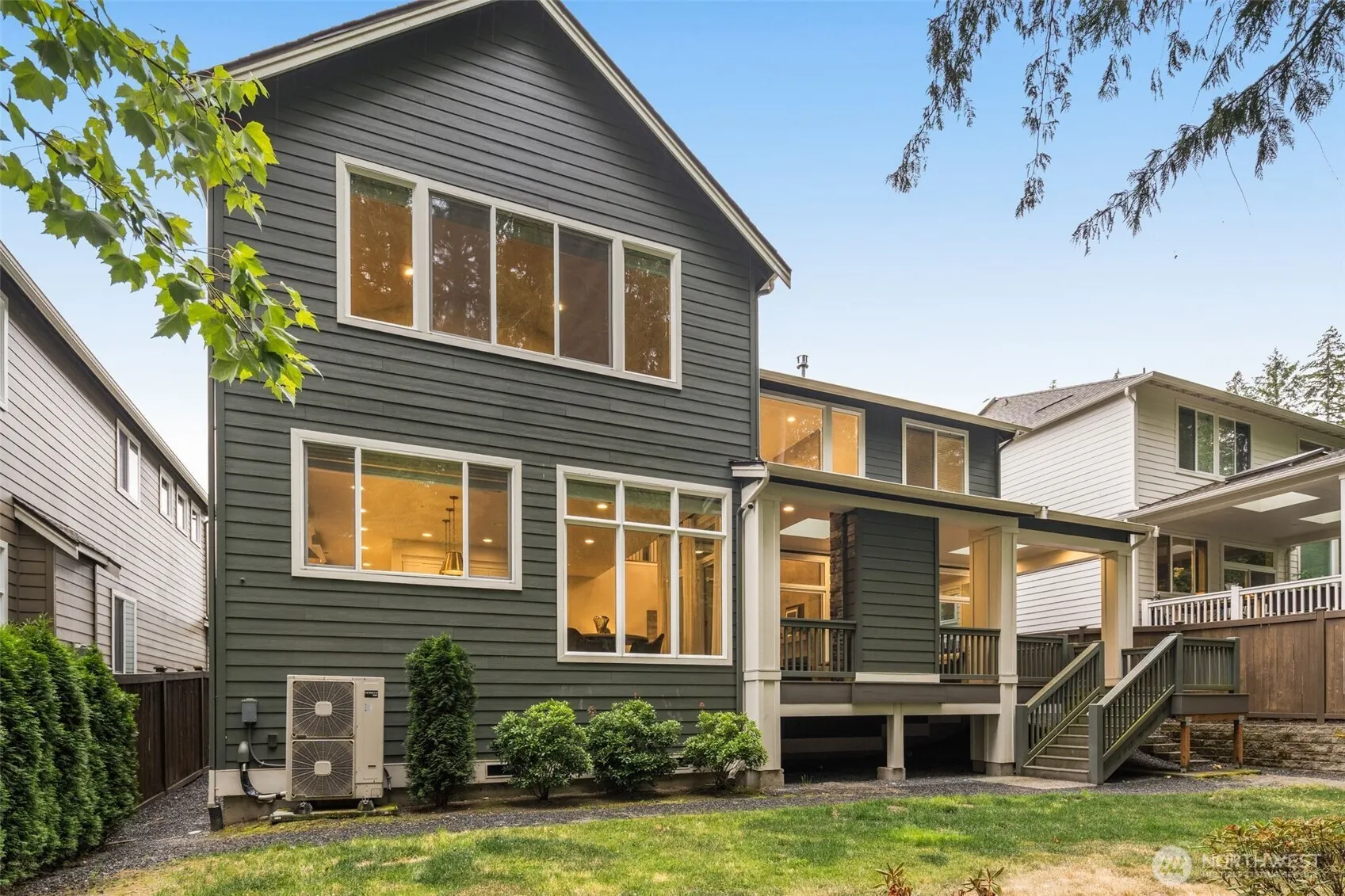 24480 NE 19th Place , Sammamish, WA 98074