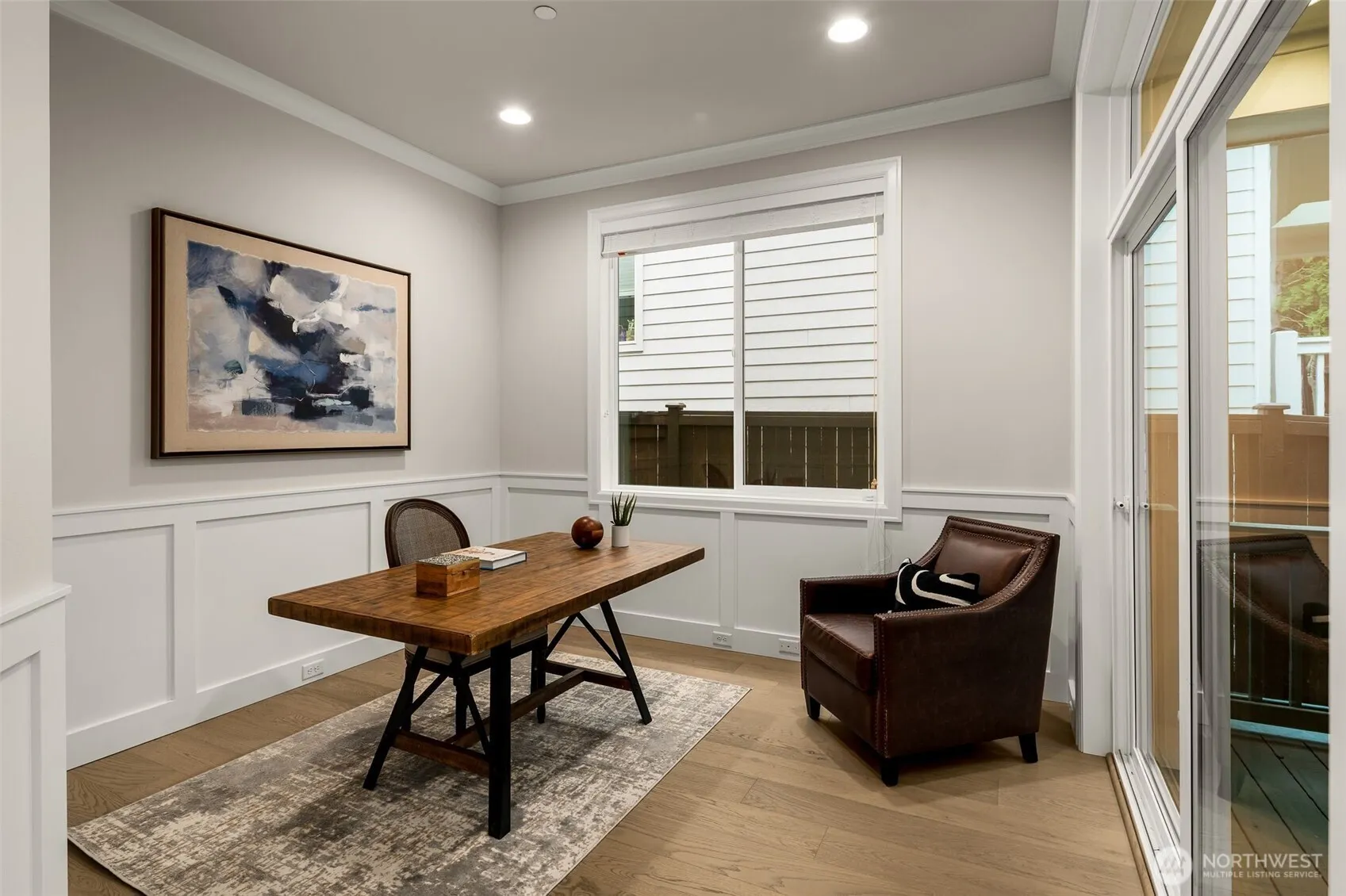 24480 NE 19th Place , Sammamish, WA 98074