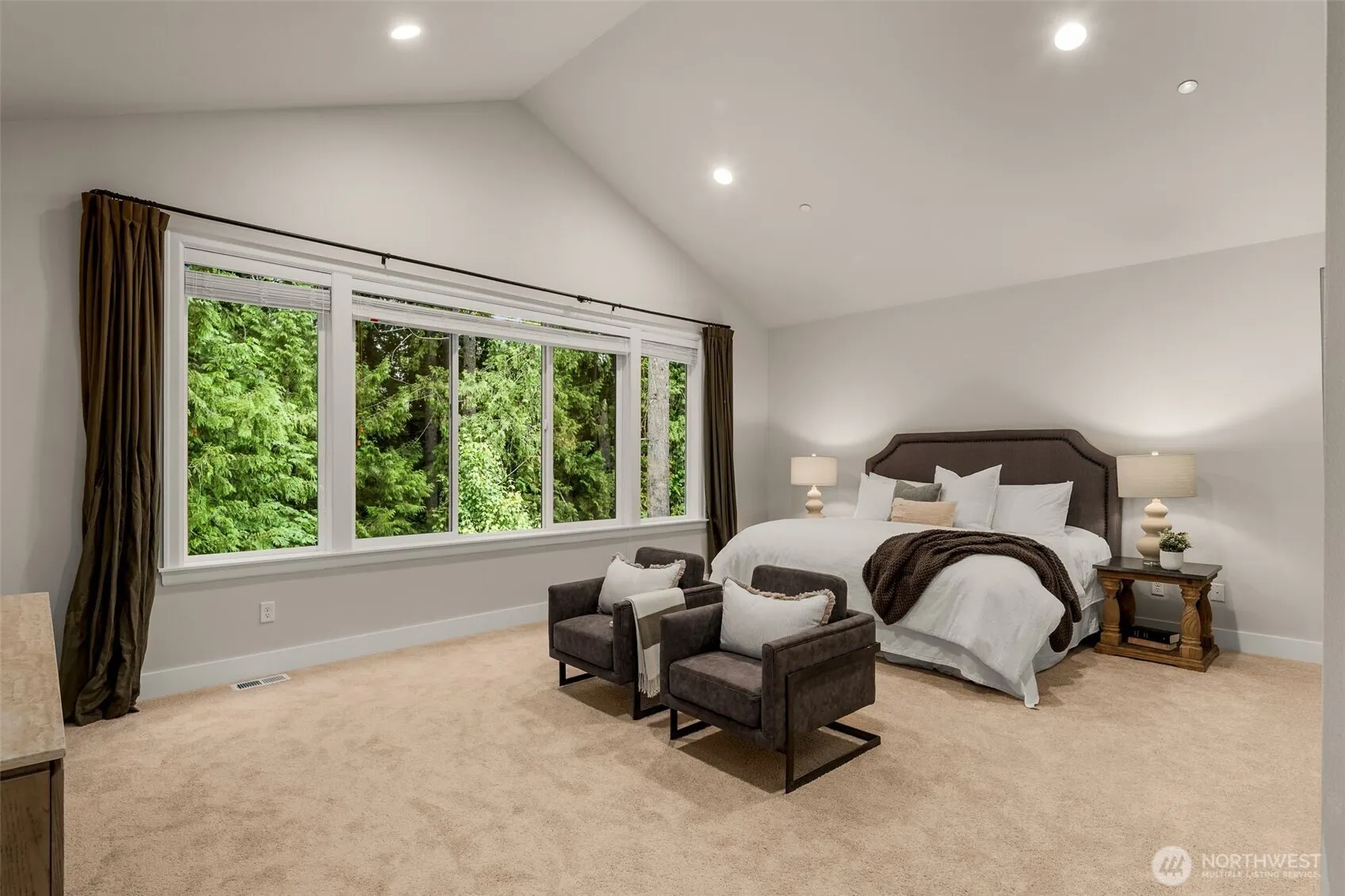 24480 NE 19th Place , Sammamish, WA 98074