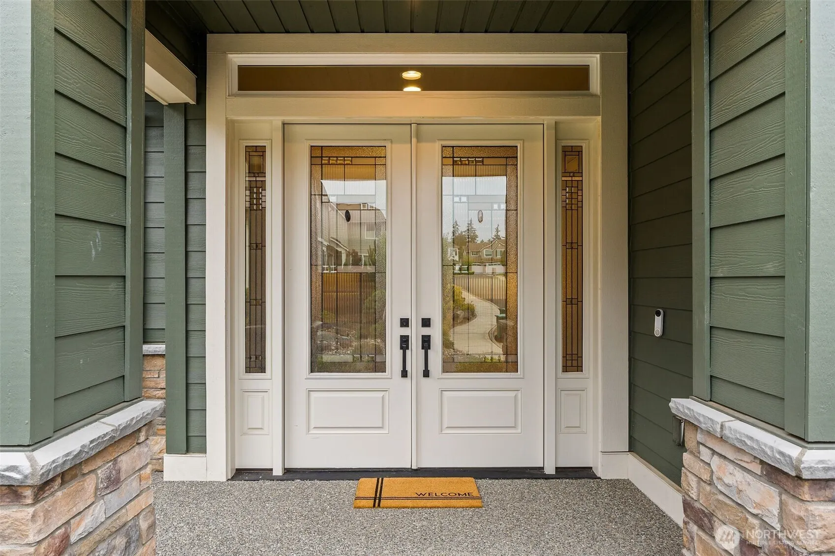 24480 NE 19th Place , Sammamish, WA 98074