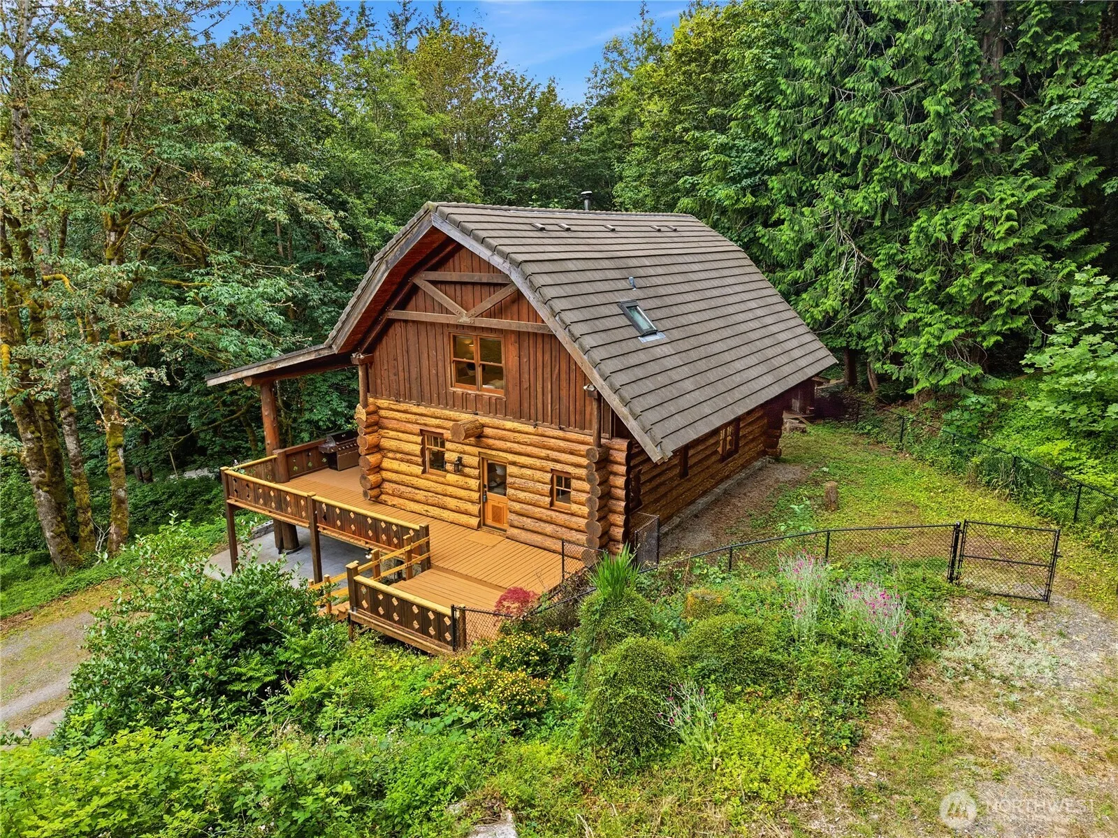 5931 290th Avenue SE, Issaquah, WA 98027