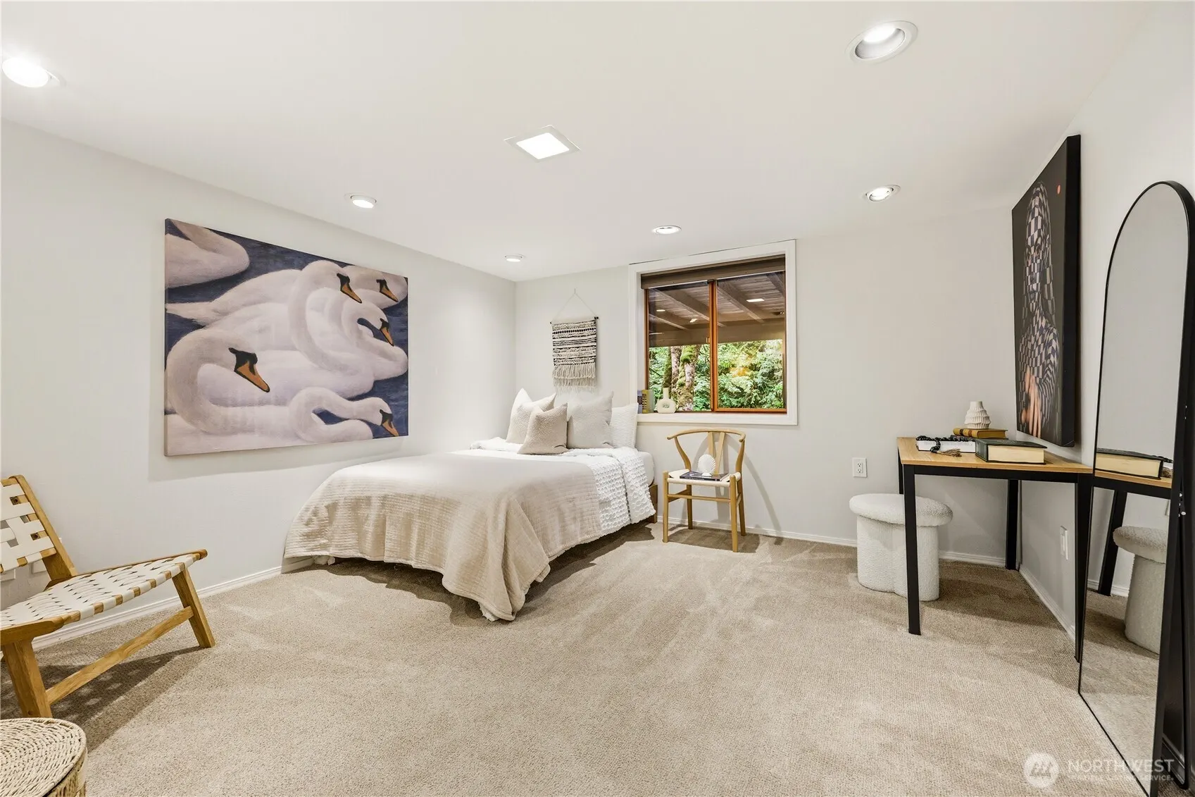 5931 290th Avenue SE, Issaquah, WA 98027