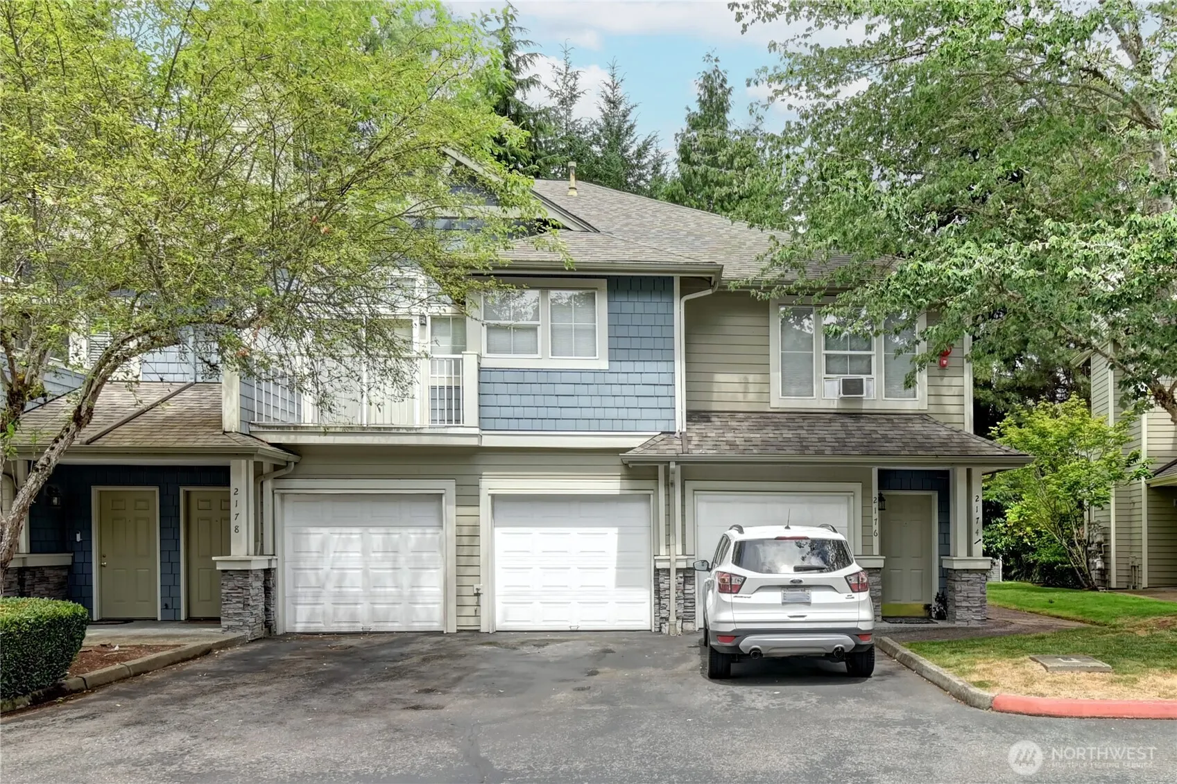 2174 Newport Way NW #4-6, Issaquah, WA 98027