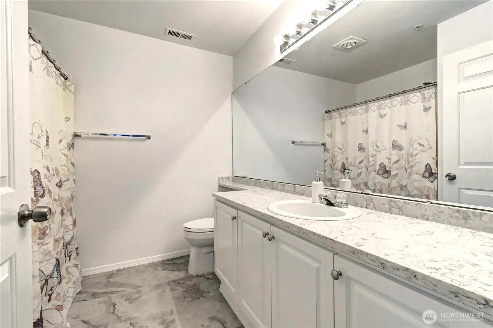 2174 Newport Way NW #4-6, Issaquah, WA 98027