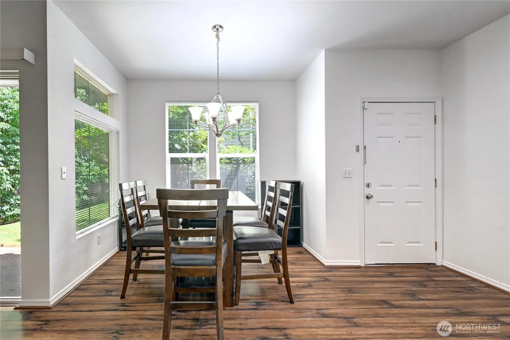 2174 Newport Way NW #4-6, Issaquah, WA 98027