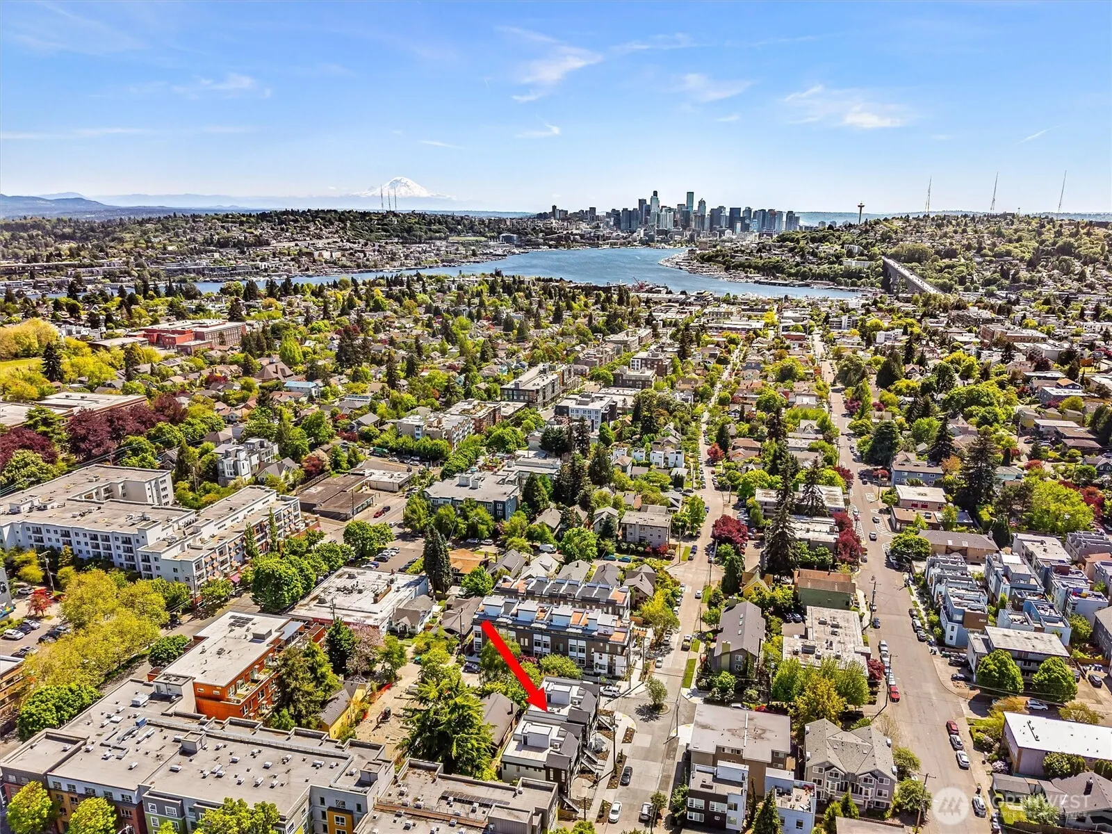 4464 Midvale Avenue N, Seattle, WA 98103