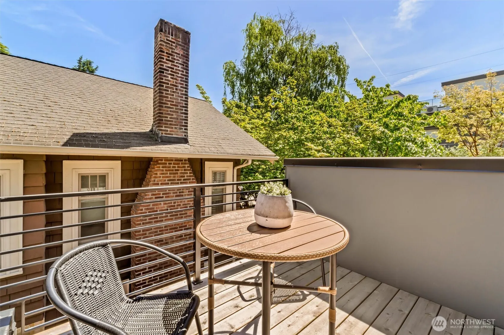 4464 Midvale Avenue N, Seattle, WA 98103