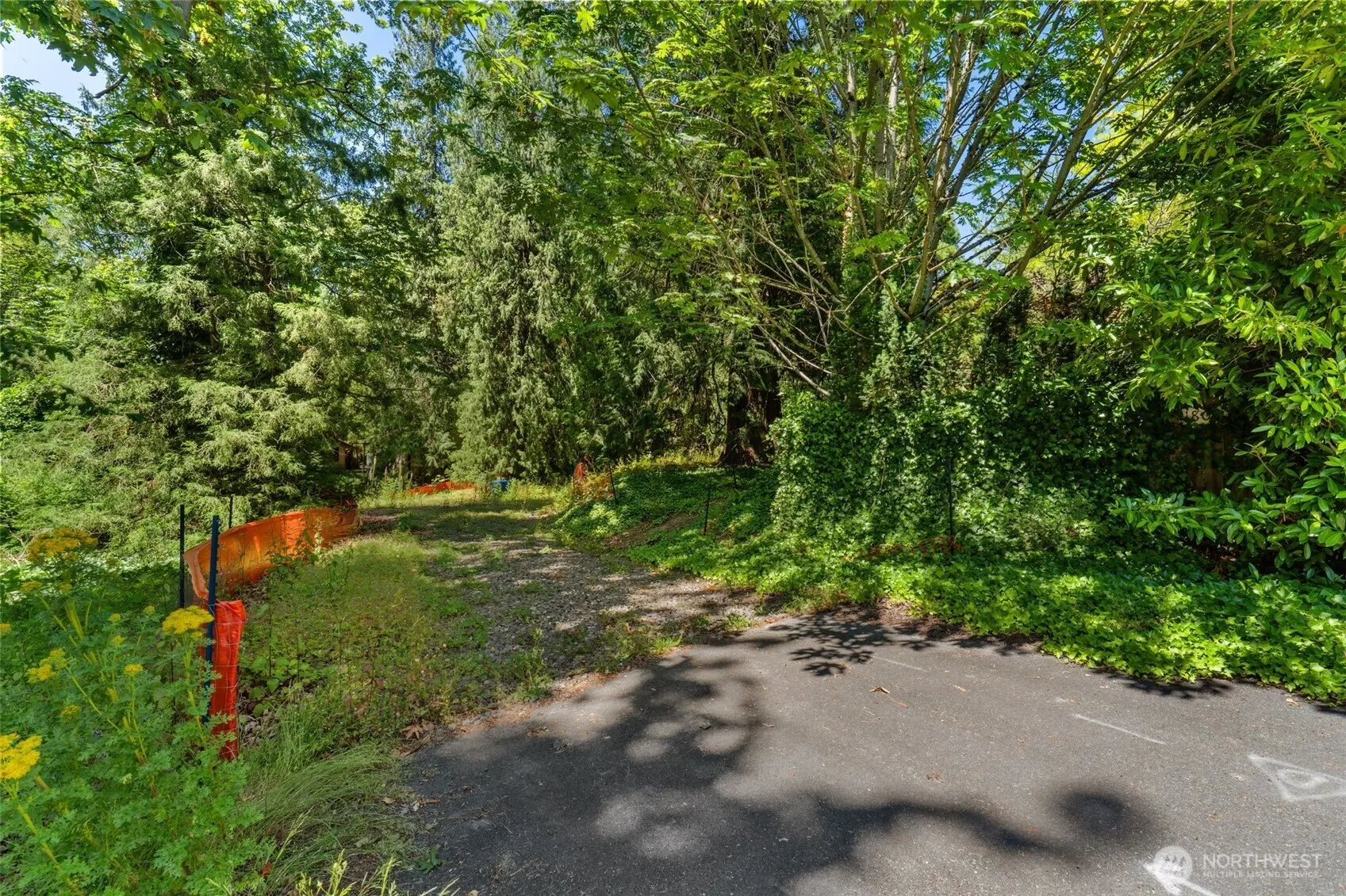 22783 SE 18th Street , Sammamish, WA 98075