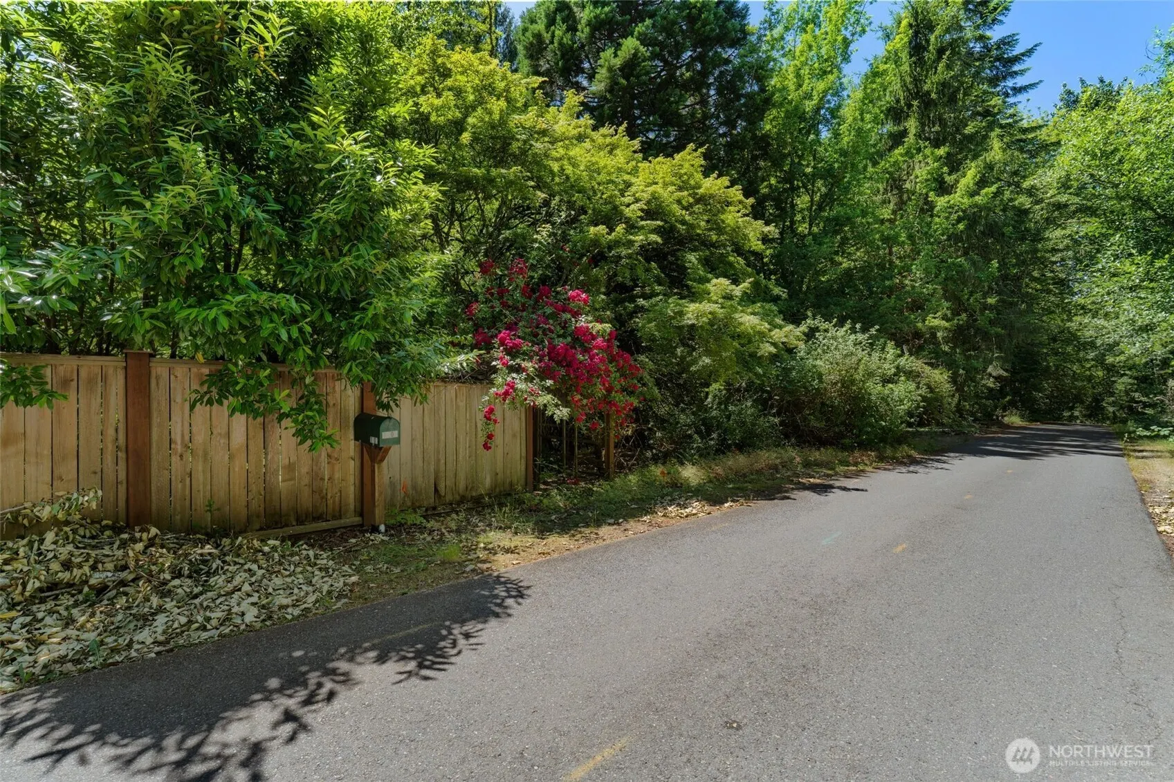 22783 SE 18th Street , Sammamish, WA 98075