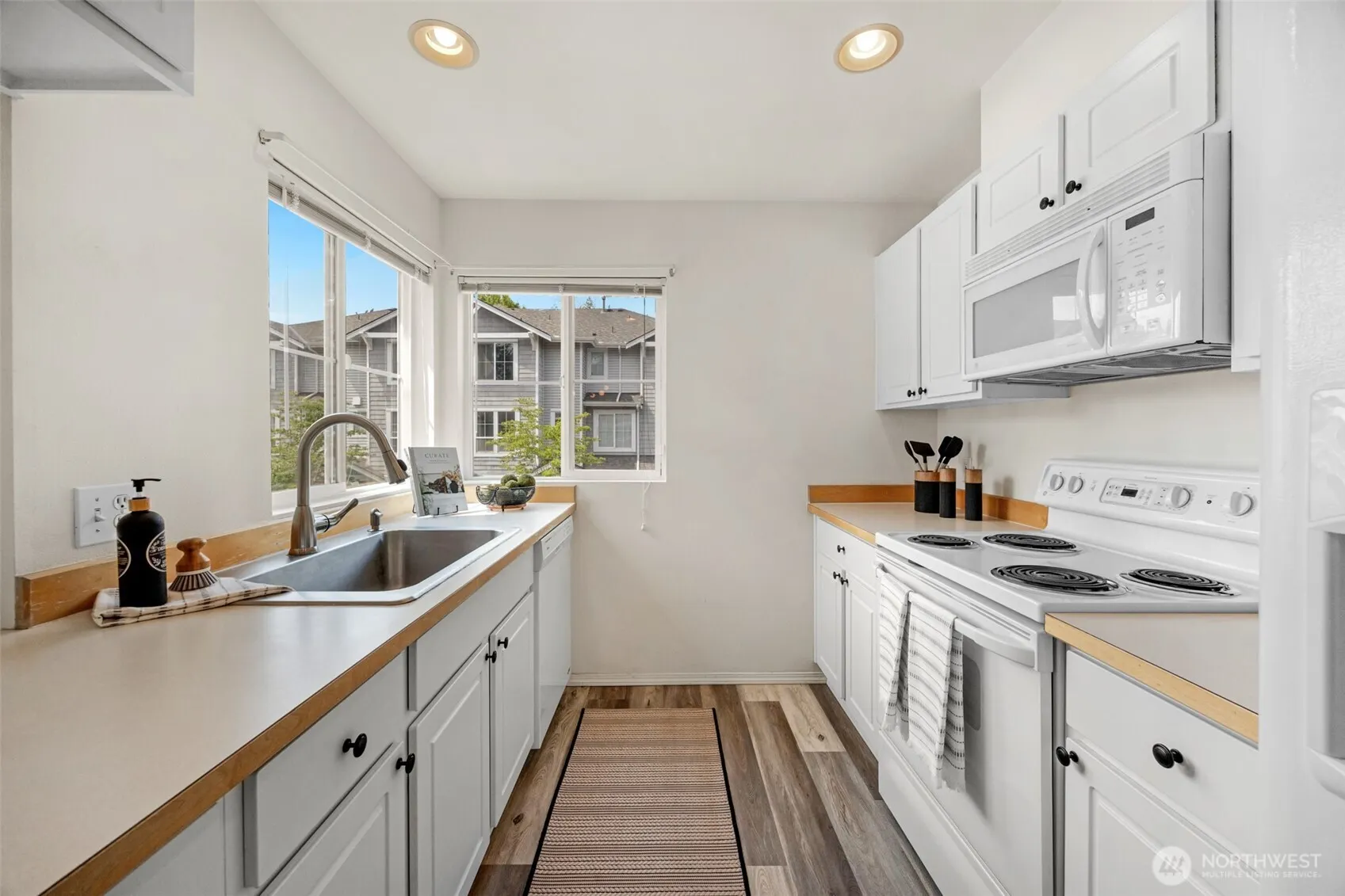 5248 238th Lane SE #8-3, Issaquah, WA 98029