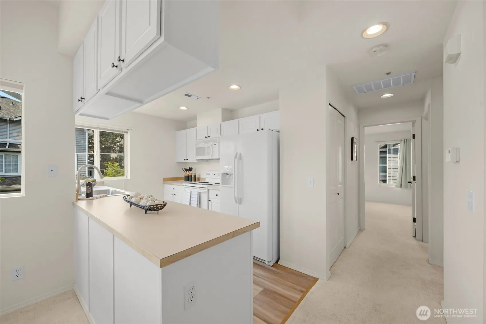 5248 238th Lane SE #8-3, Issaquah, WA 98029