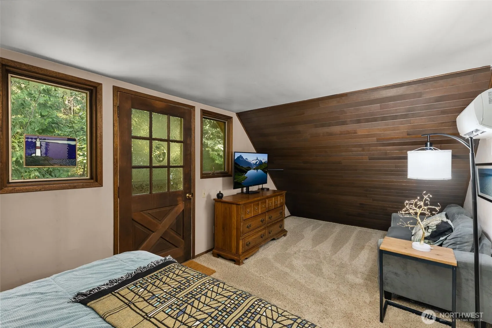 10911 Renton Issaquah Road SE, Issaquah, WA 98027