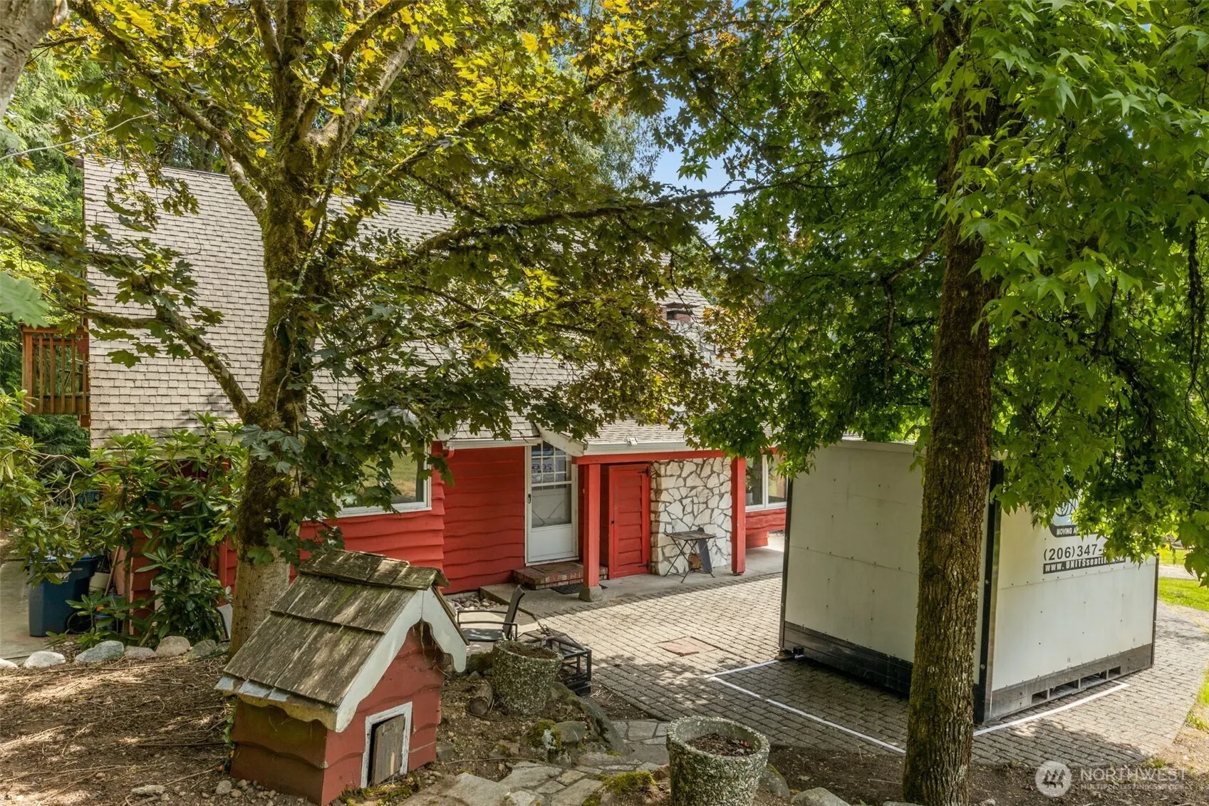 10911 Renton Issaquah Road SE, Issaquah, WA 98027