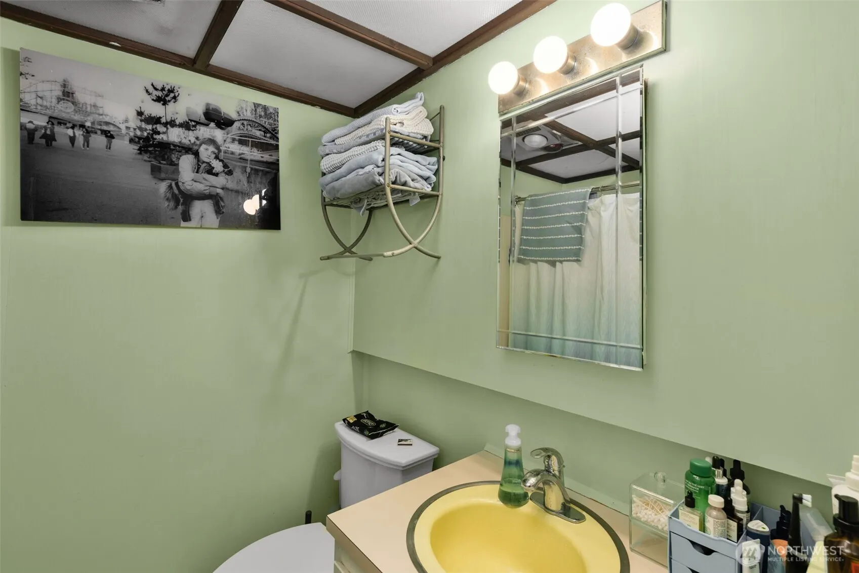10911 Renton Issaquah Road SE, Issaquah, WA 98027