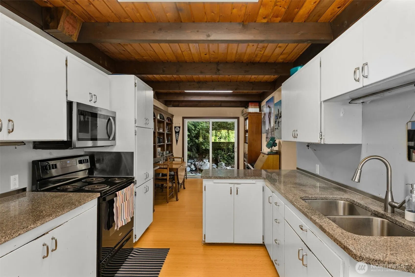 10911 Renton Issaquah Road SE, Issaquah, WA 98027