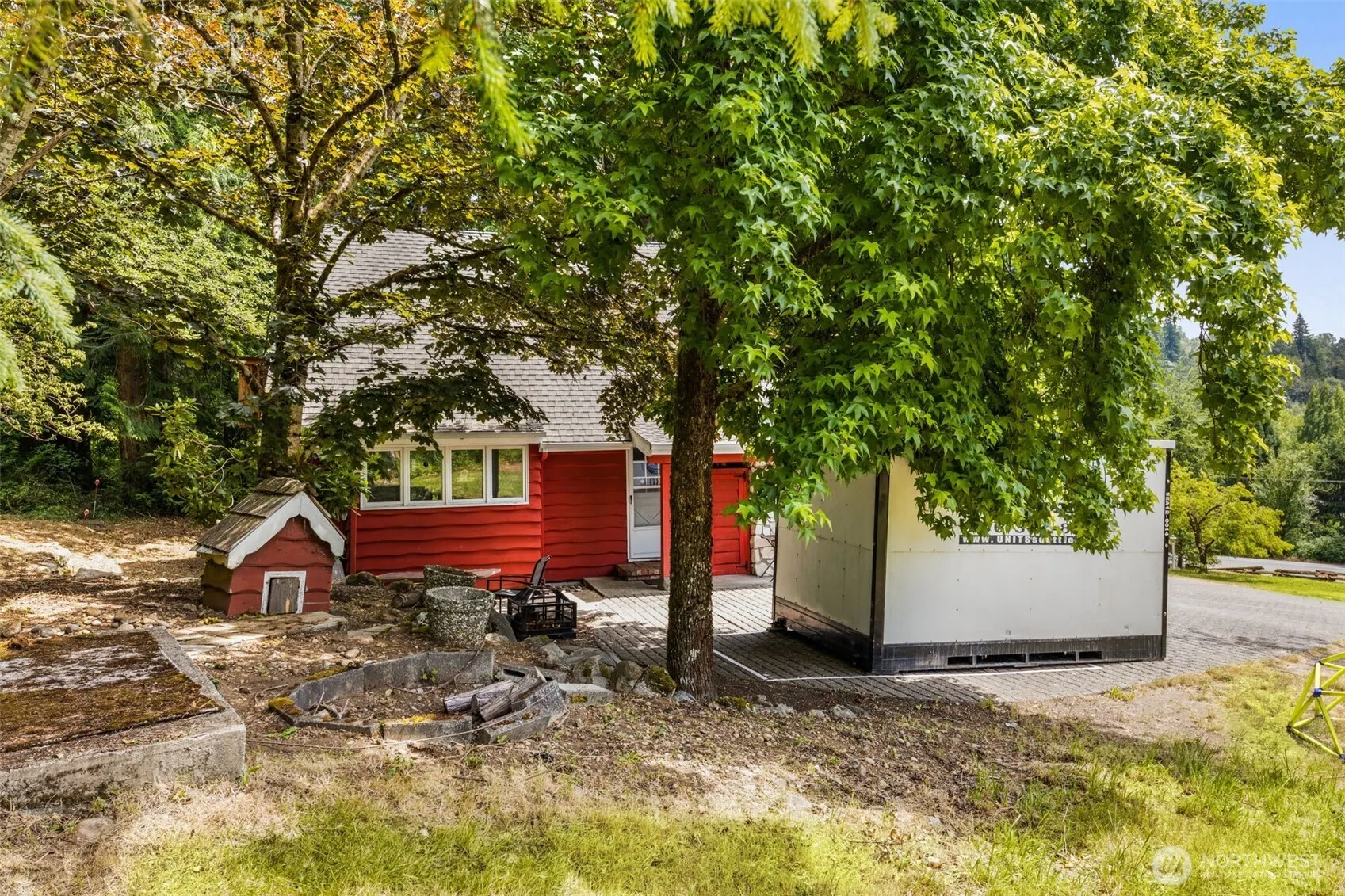 10911 Renton Issaquah Road SE, Issaquah, WA 98027