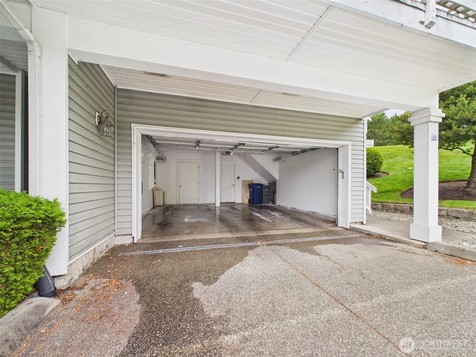 23120 SE Black Nugget Road #A6, Issaquah, WA 98029
