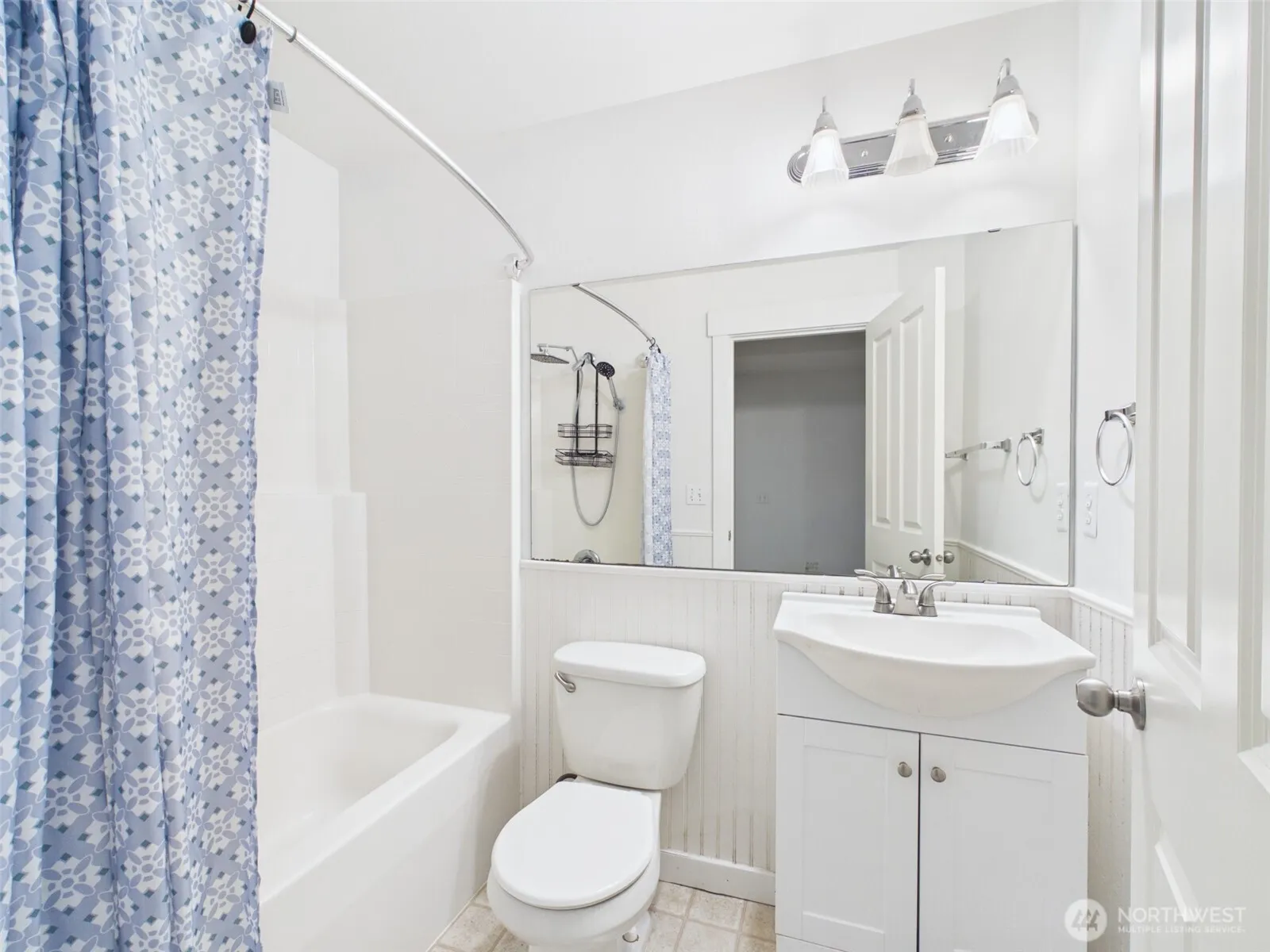 23120 SE Black Nugget Road #A6, Issaquah, WA 98029