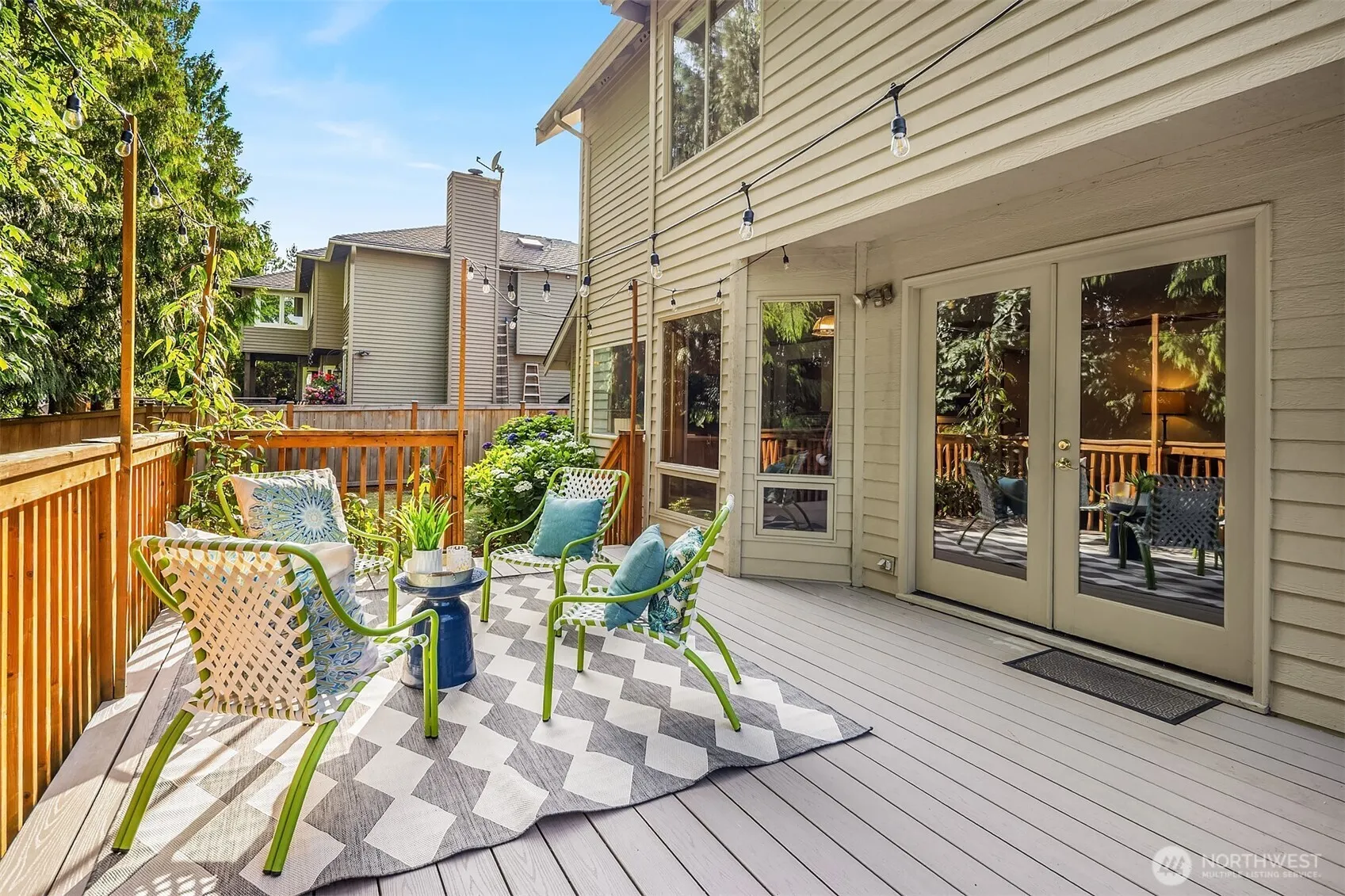 22413 NE 9th Drive , Sammamish, WA 98074