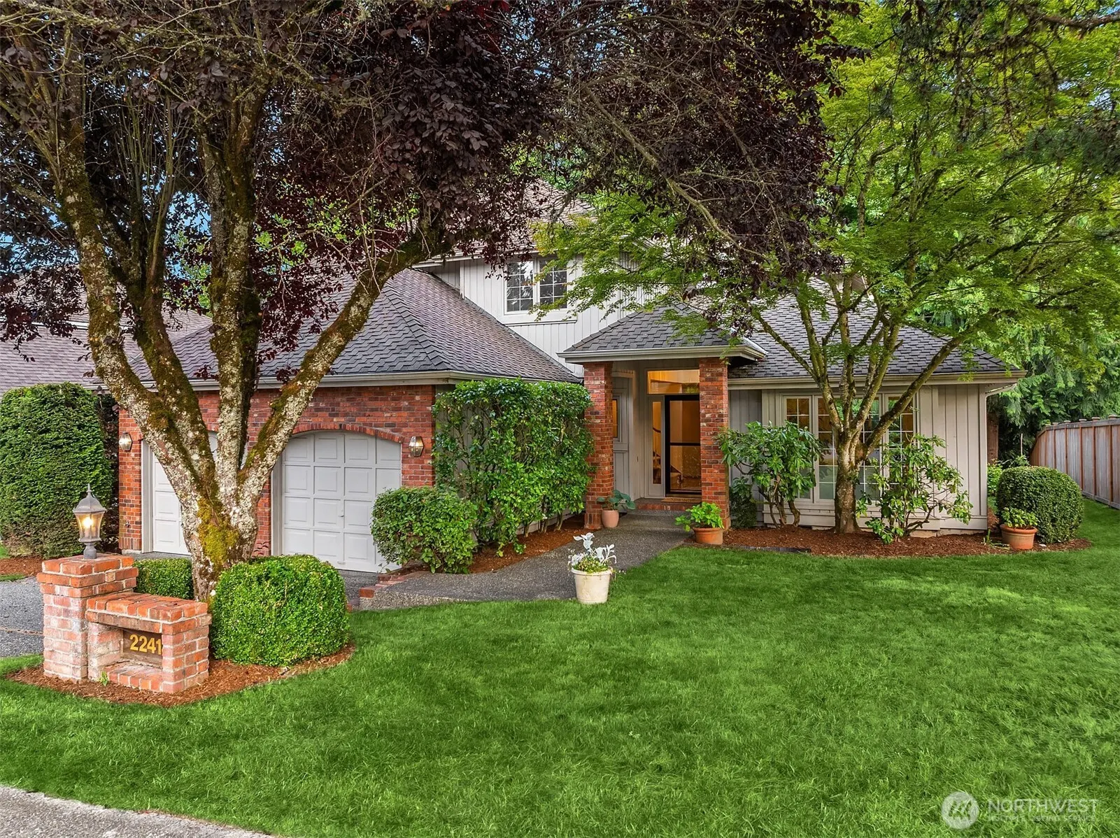 22413 NE 9th Drive , Sammamish, WA 98074