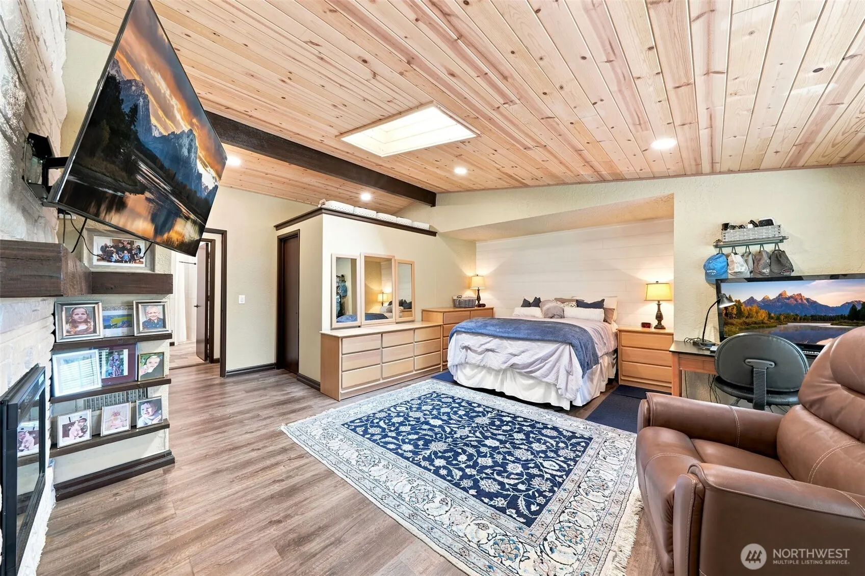 19140 NE 159th Street , Woodinville, WA 98272