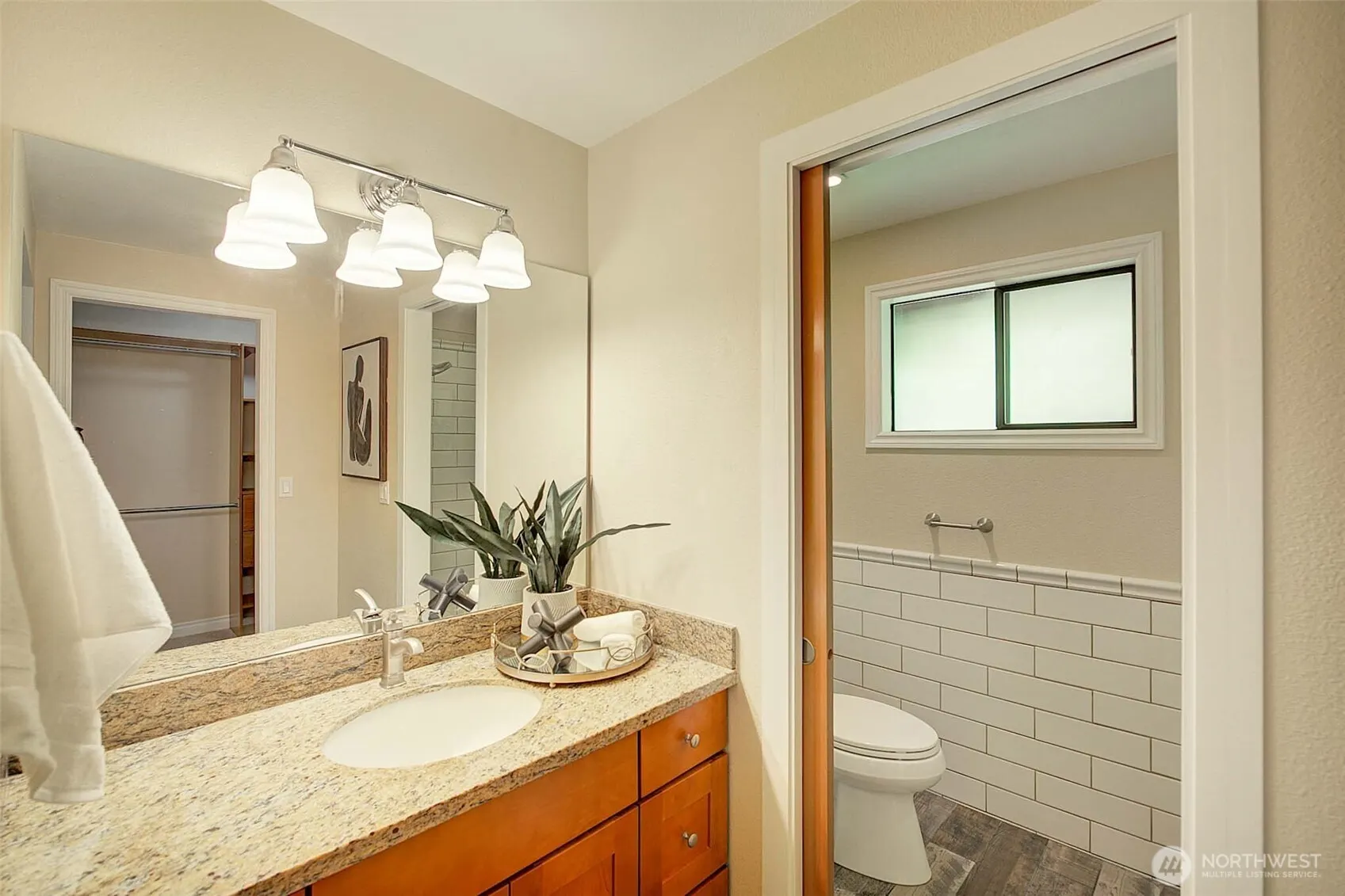 22014 NE 13th Place , Sammamish, WA 98074