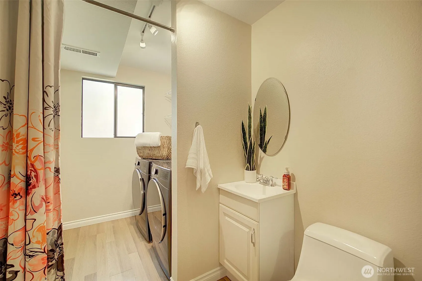 22014 NE 13th Place , Sammamish, WA 98074