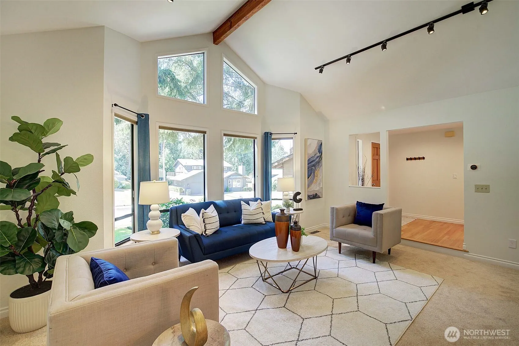 22014 NE 13th Place , Sammamish, WA 98074