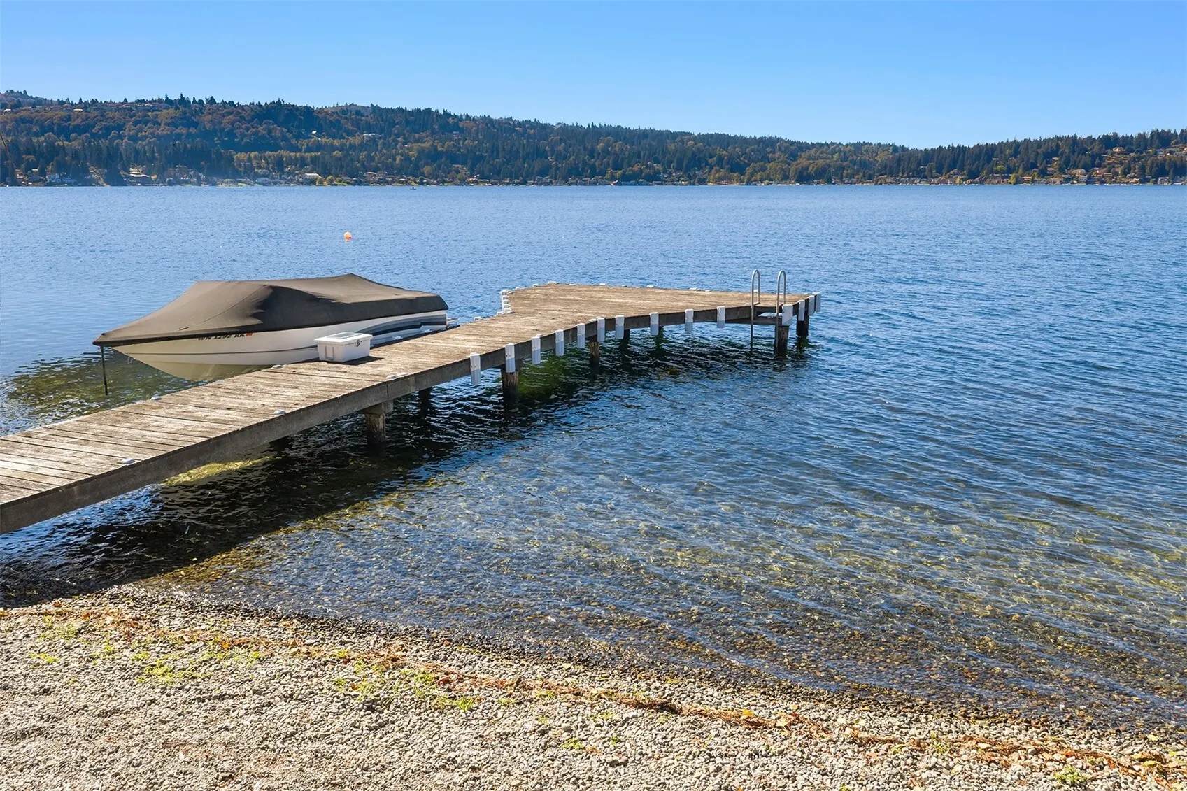 2717 E Lake Sammamish Parkway SE, Sammamish, WA 98075-7423