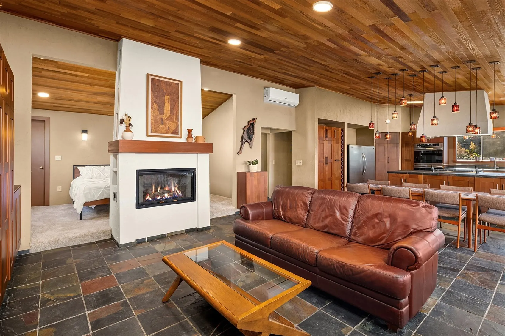 2717 E Lake Sammamish Parkway SE, Sammamish, WA 98075-7423
